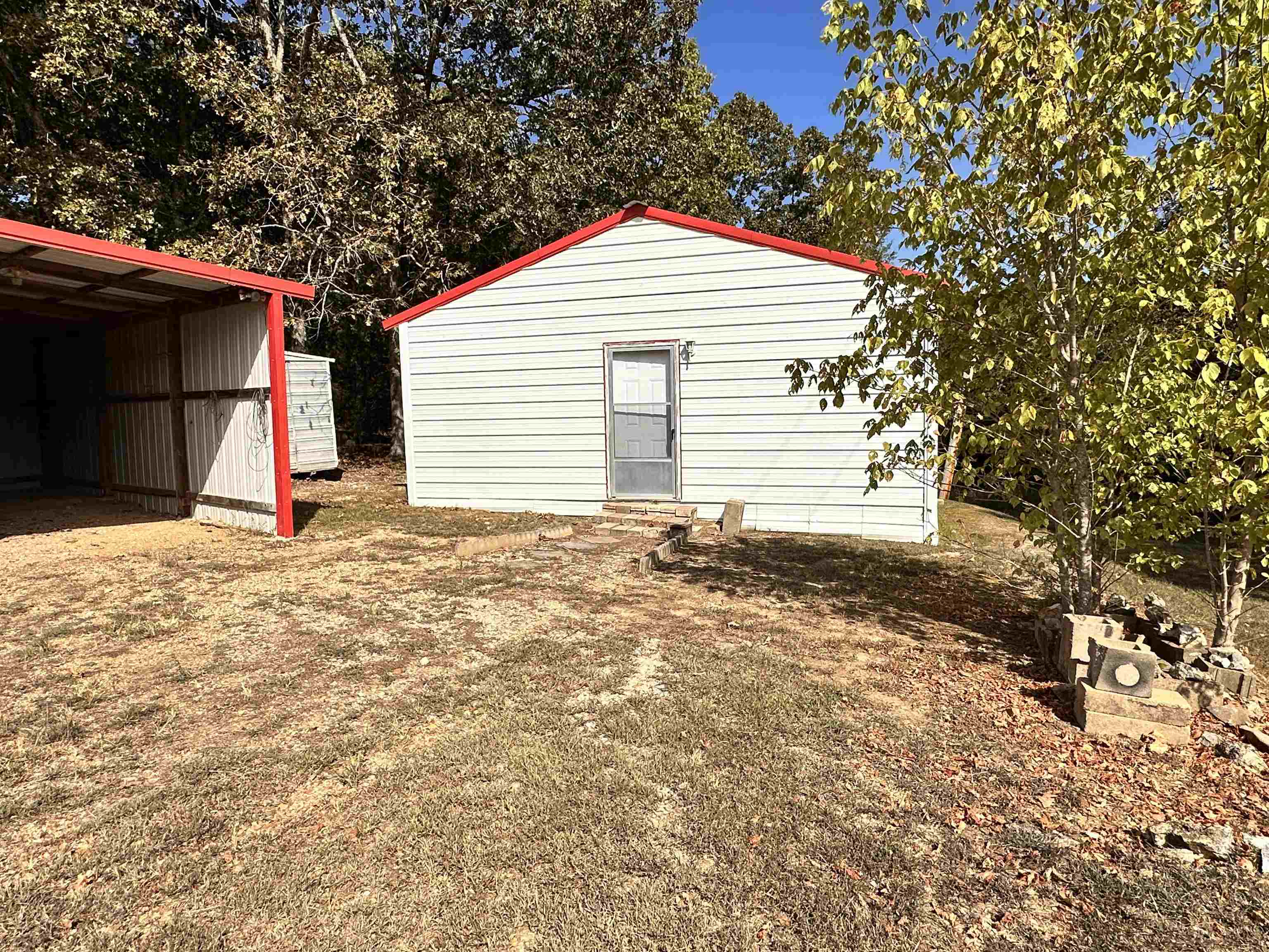 106 Edna  Highland, AR