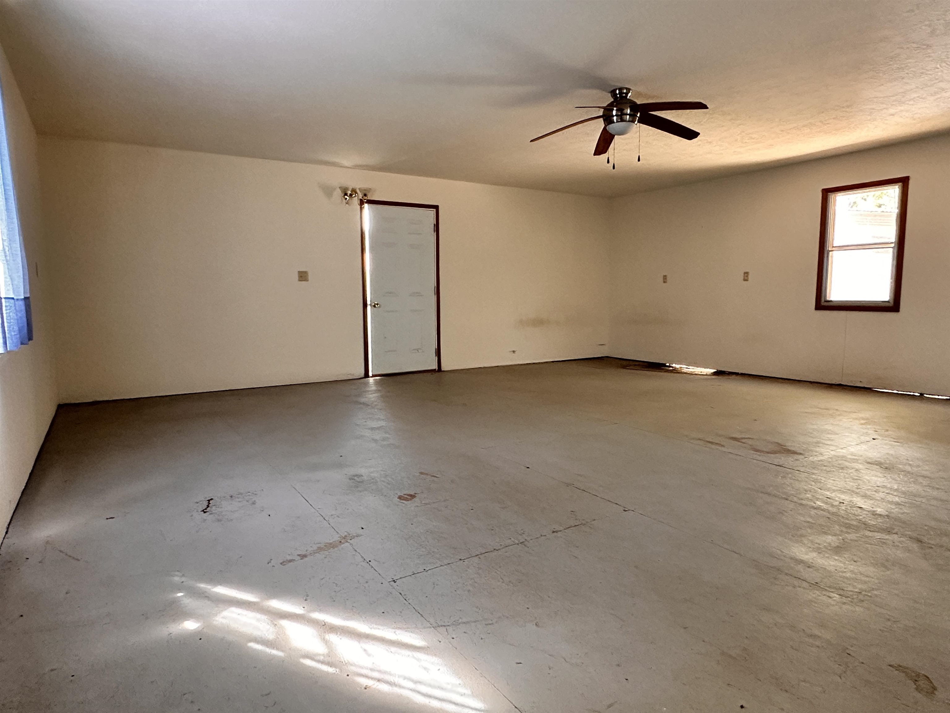 106 Edna  Highland, AR