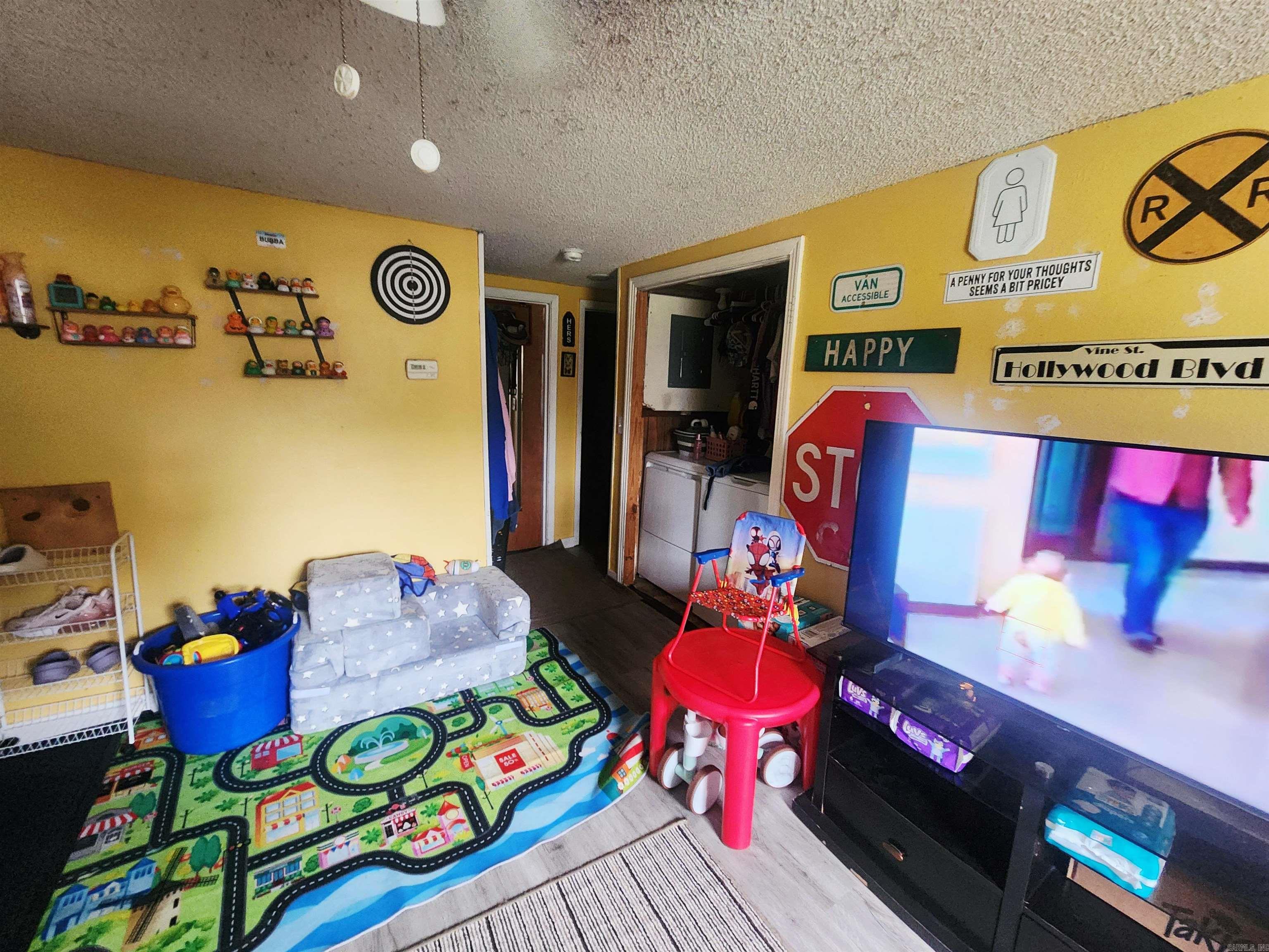 1195 & 1197 Gifford Tram  Malvern, AR