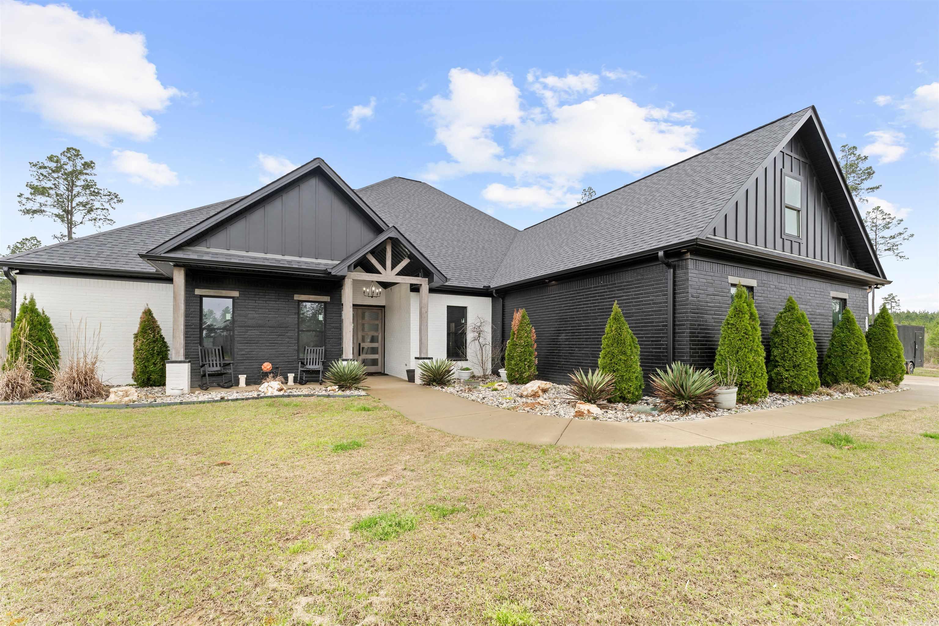 2065 Canyon Creek  Benton, AR
