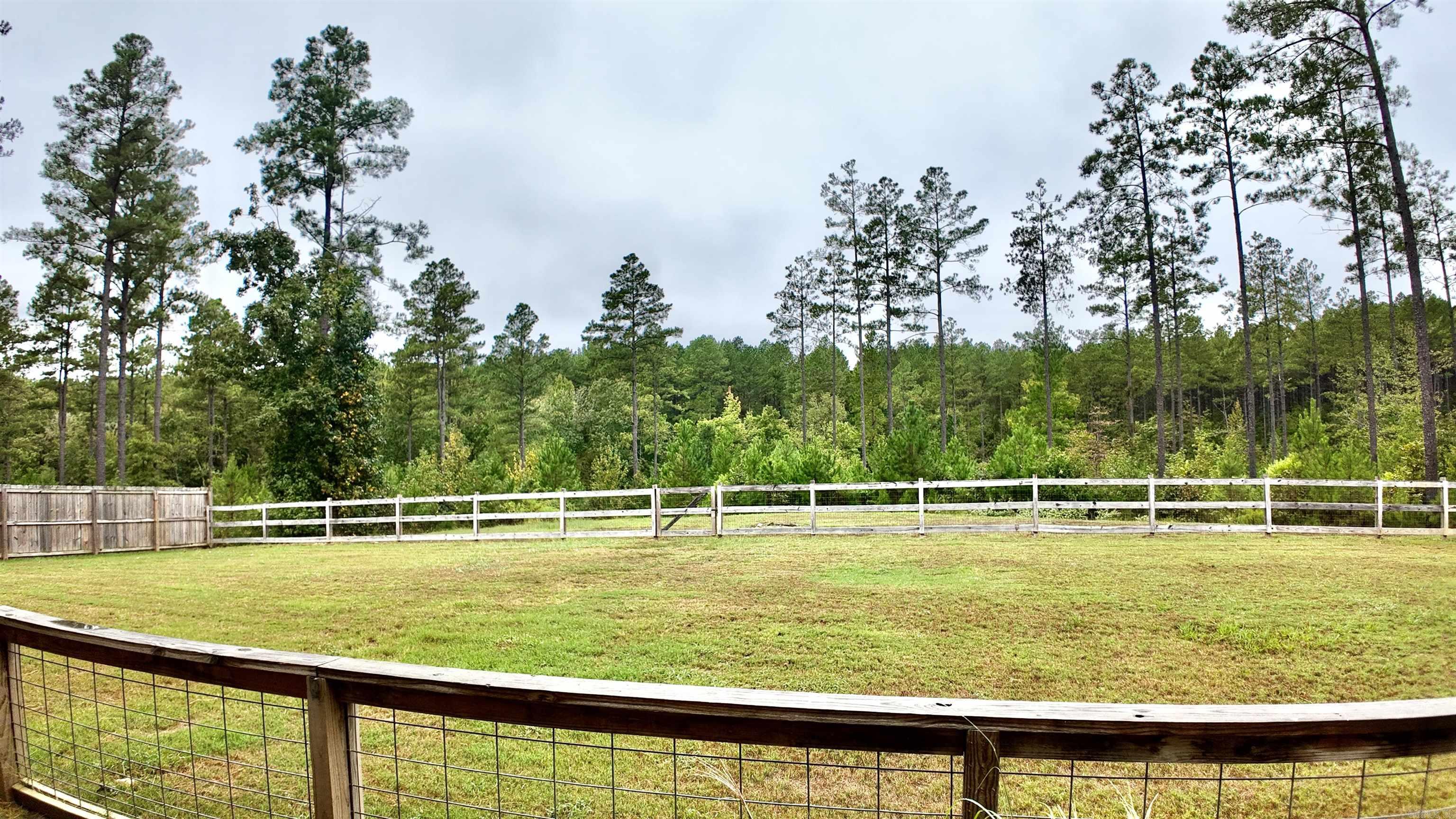 2065 Canyon Creek Parkway Benton, AR 72019