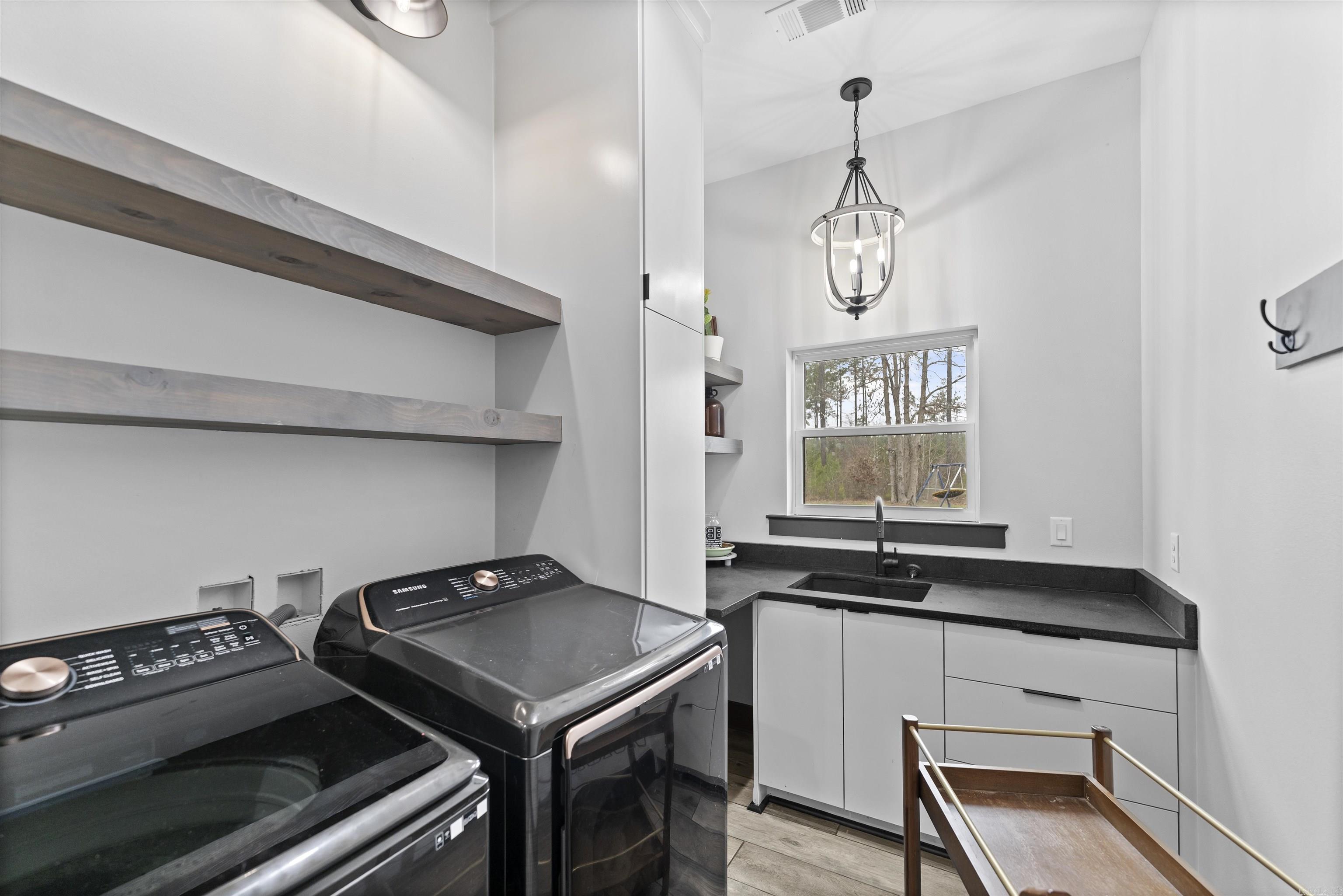 2065 Canyon Creek  Benton, AR