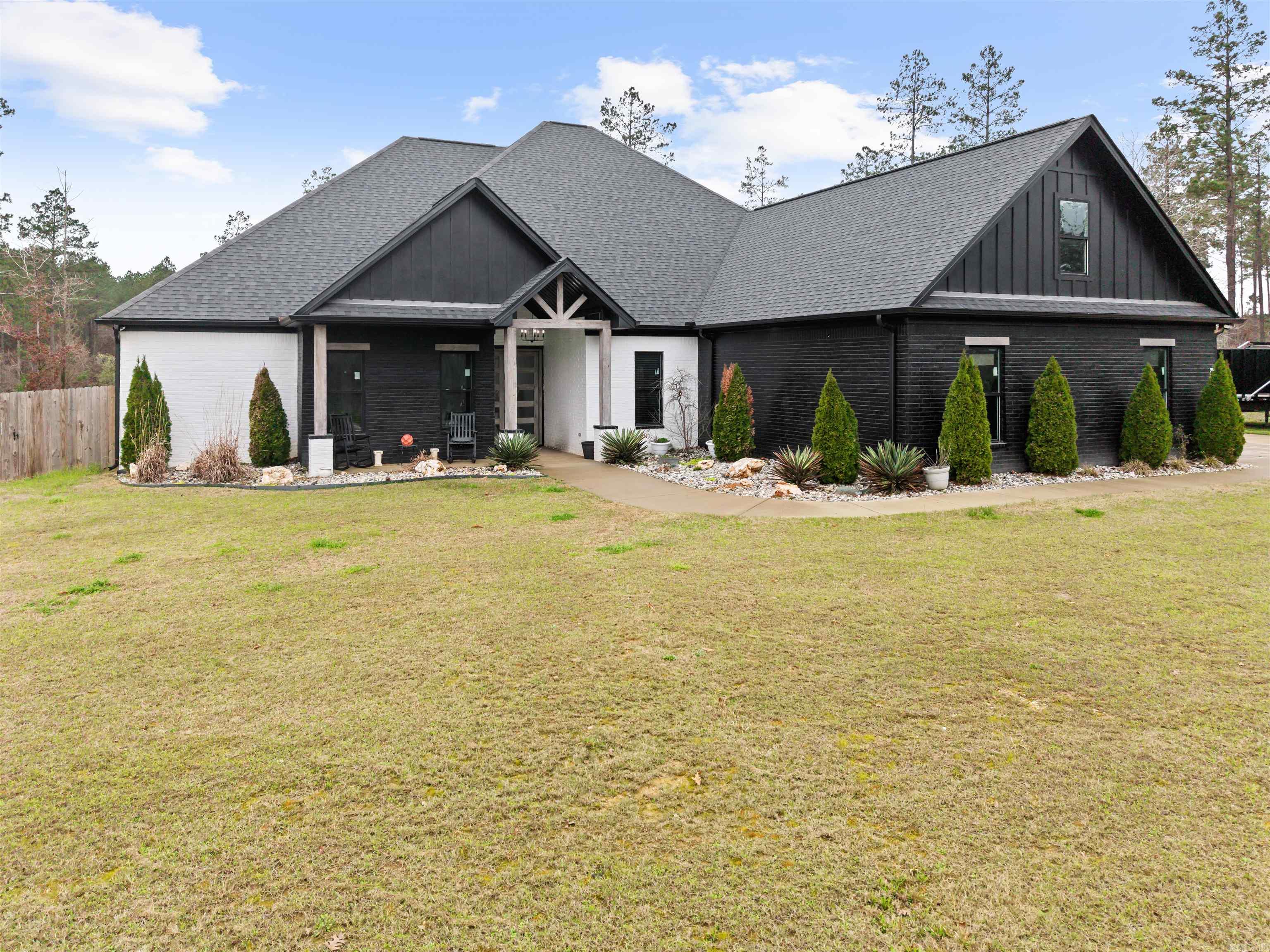 2065 Canyon Creek  Benton, AR