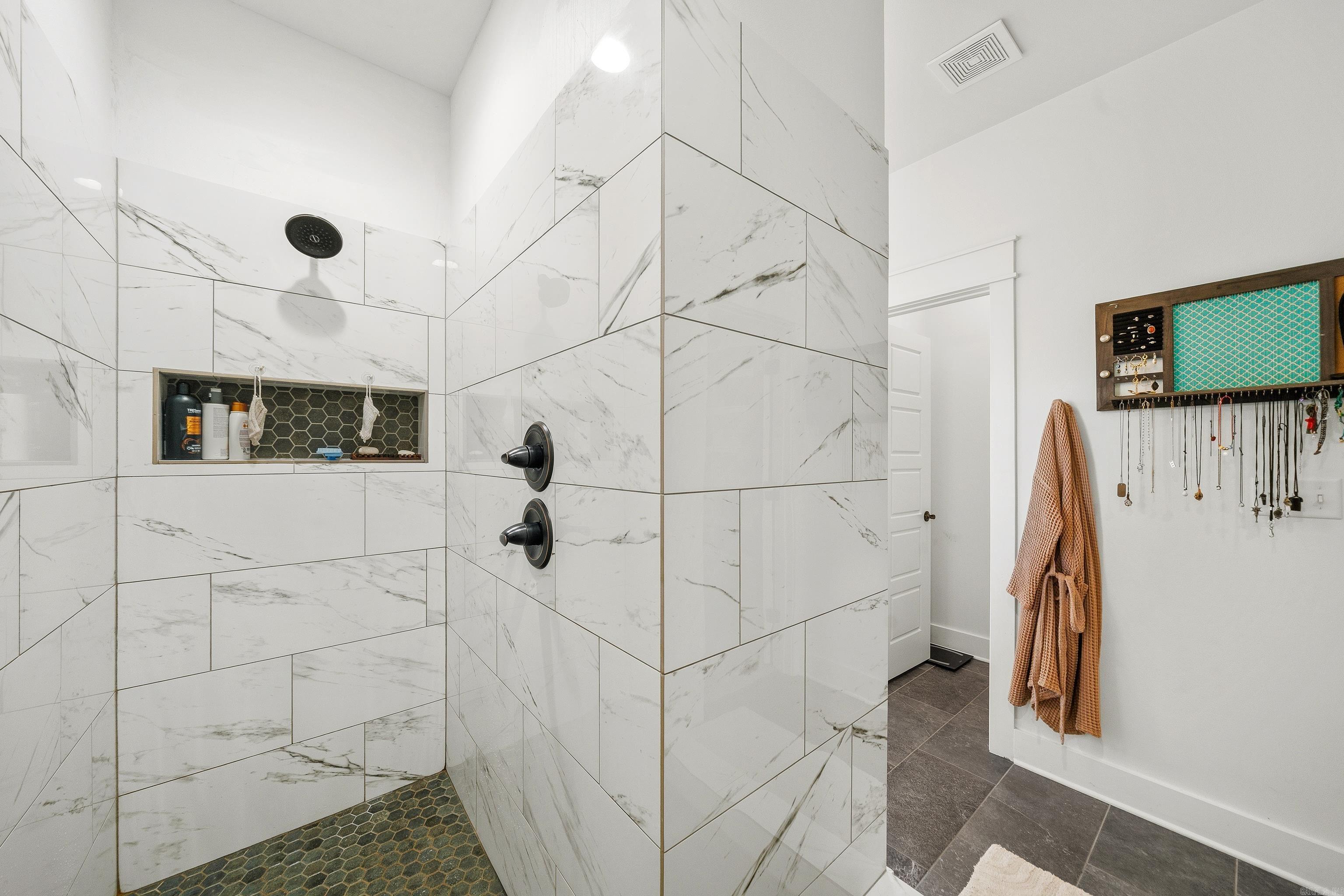 10535 Highway 298  Benton, AR