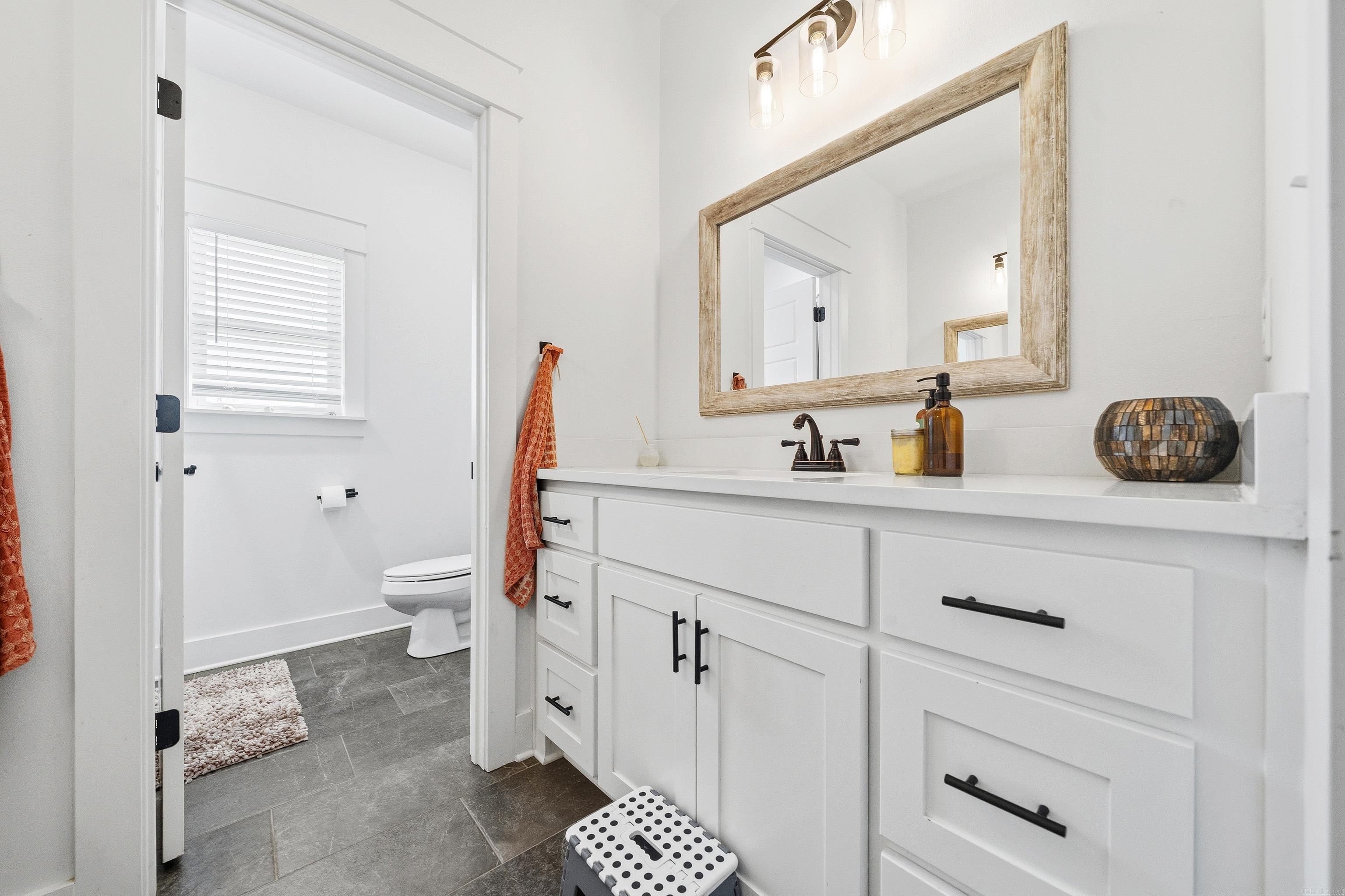 10535 Highway 298  Benton, AR