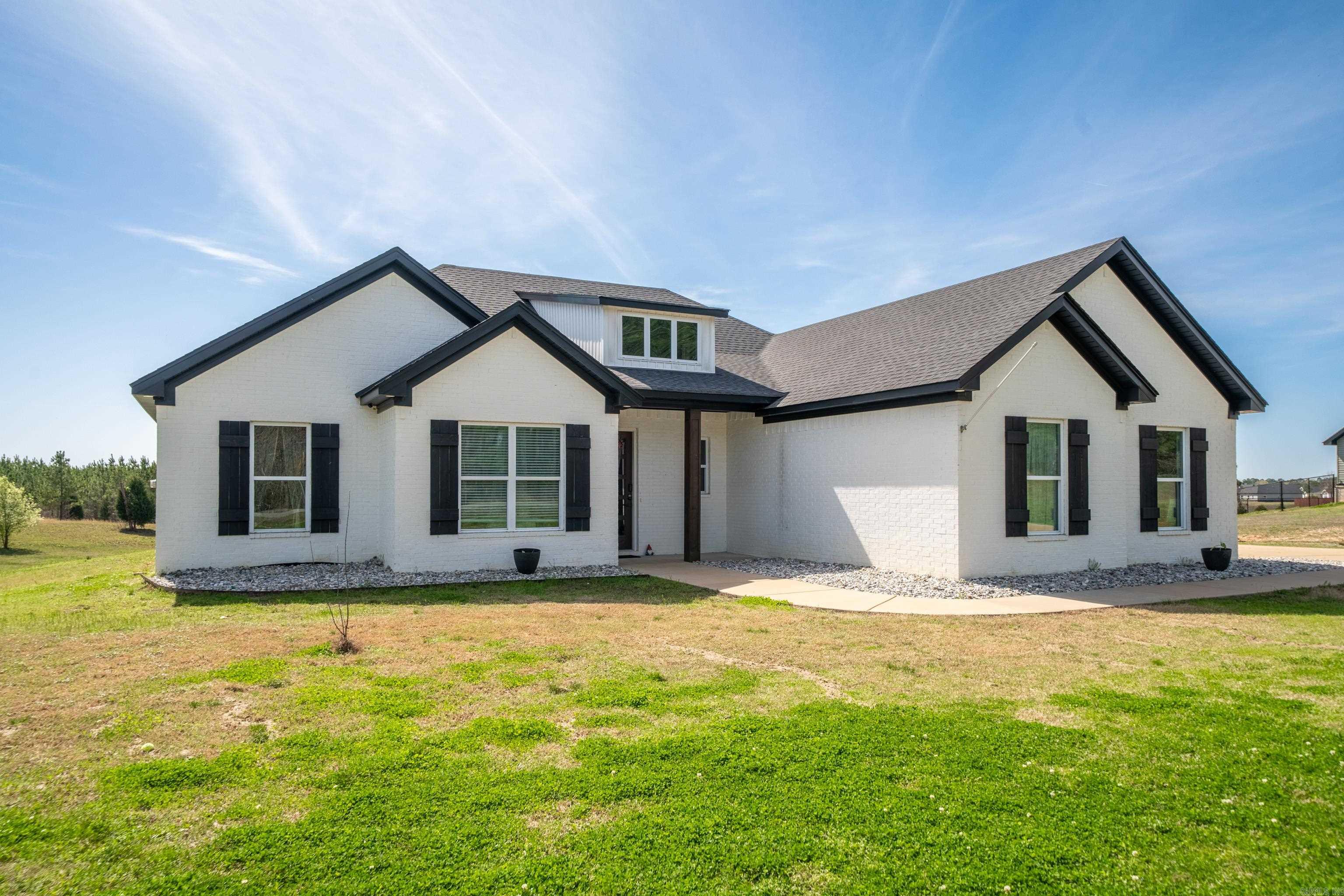 10535 Highway 298  Benton, AR