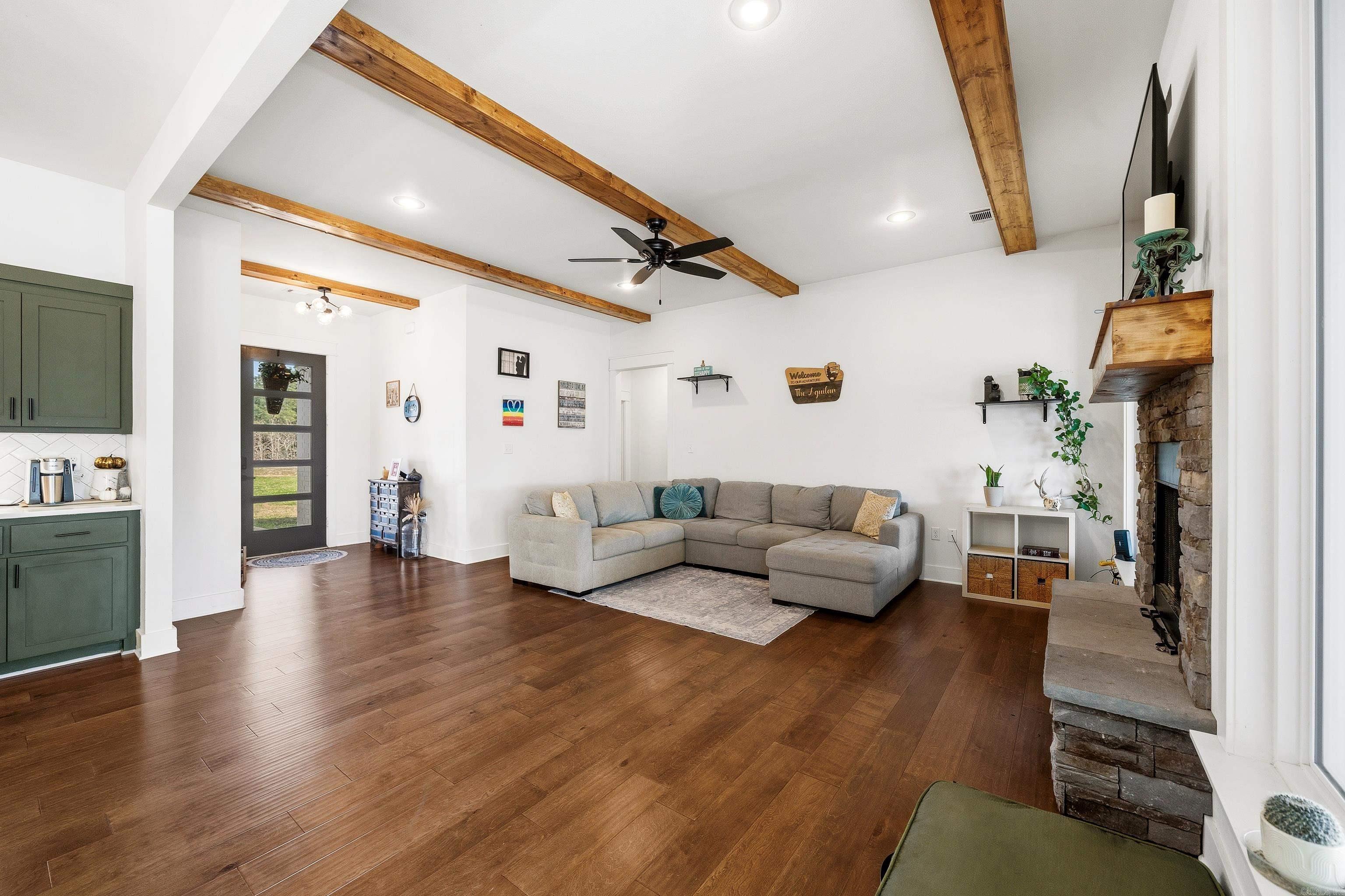 10535 Highway 298  Benton, AR