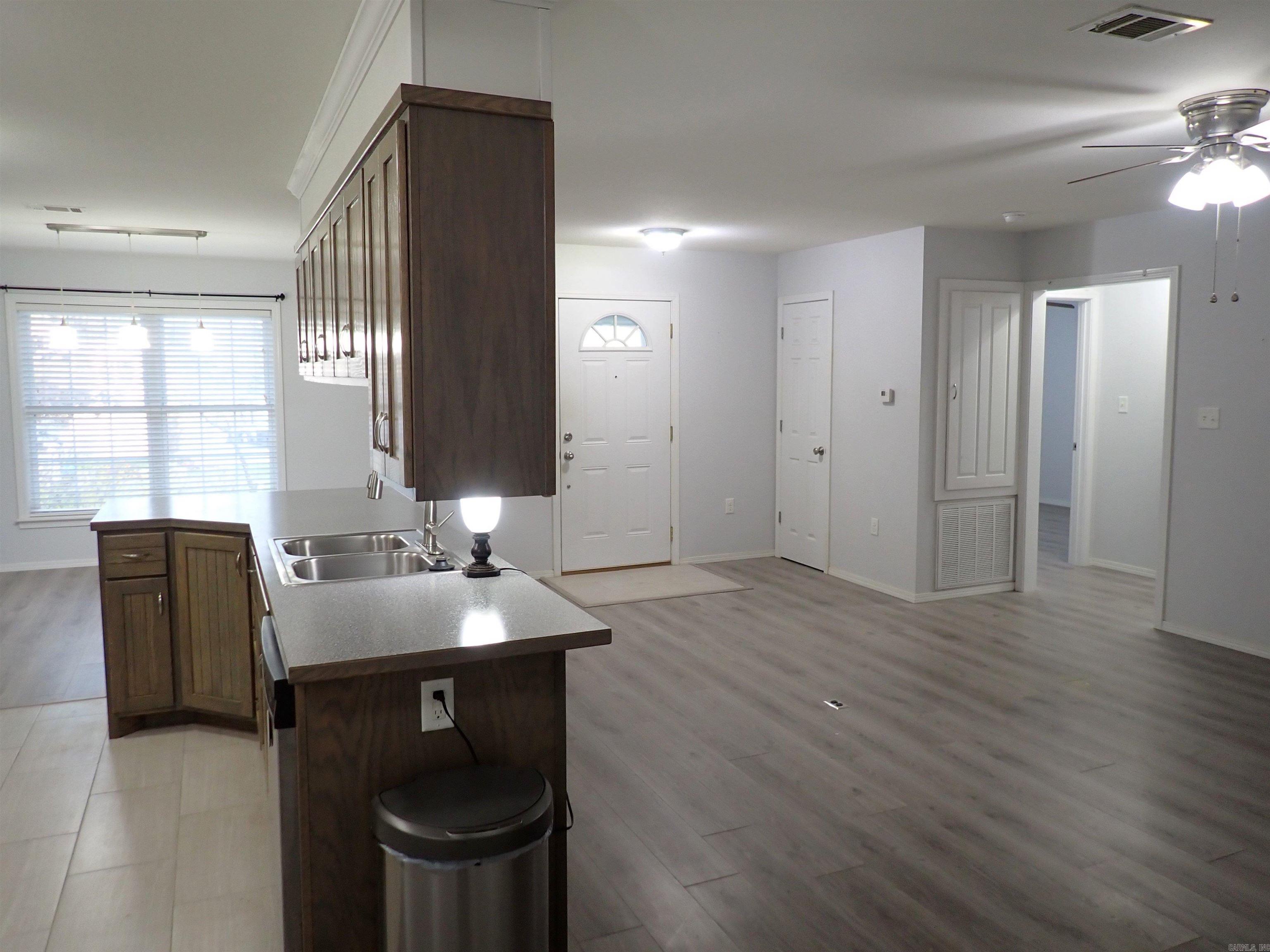 125 Shore Acres Drive Hot Springs, AR 71913-9578