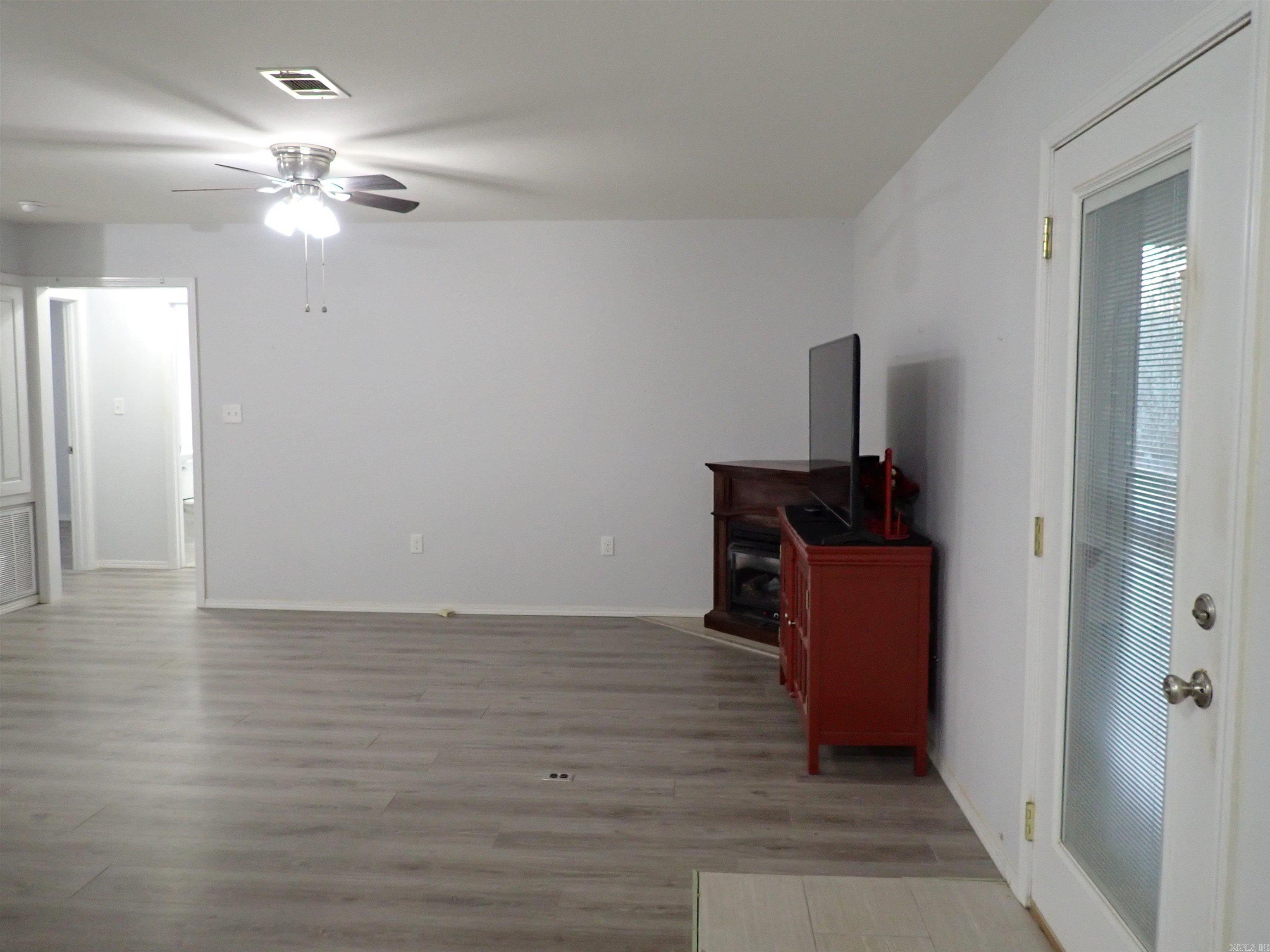 125 Shore Acres Drive Hot Springs, AR 71913-9578