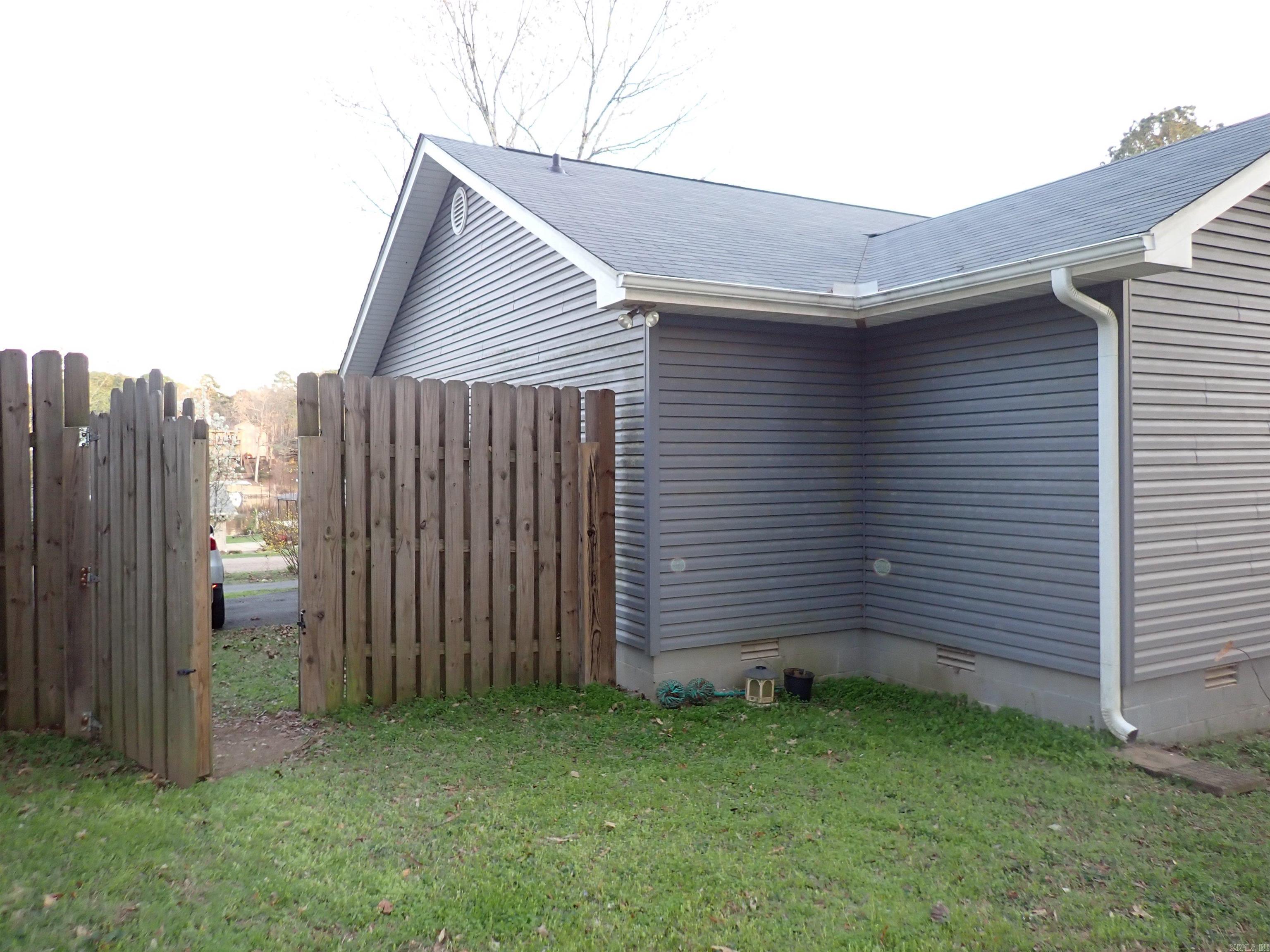 125 Shore Acres Drive Hot Springs, AR 71913-9578