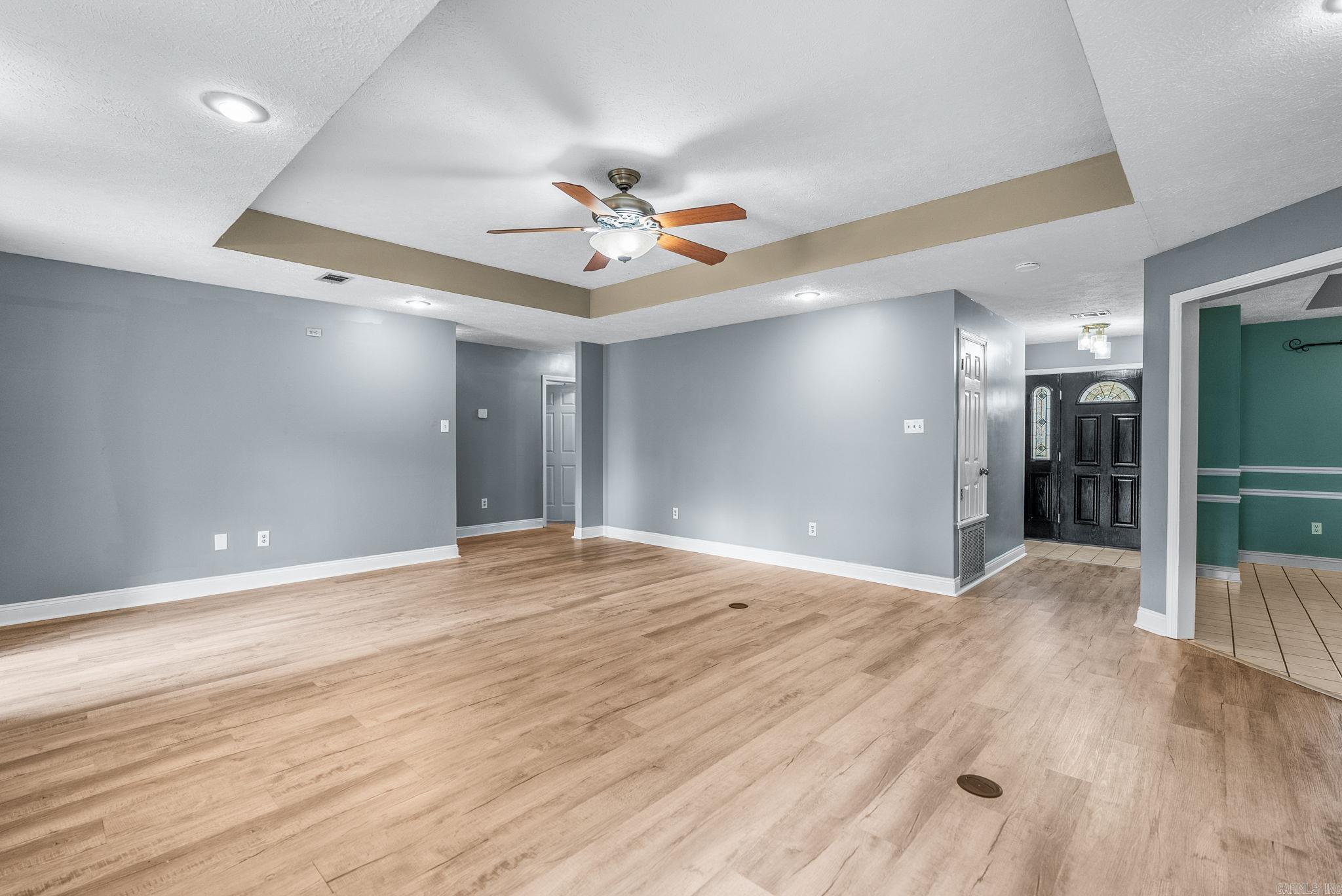 9 Burnett  Greenbrier, AR