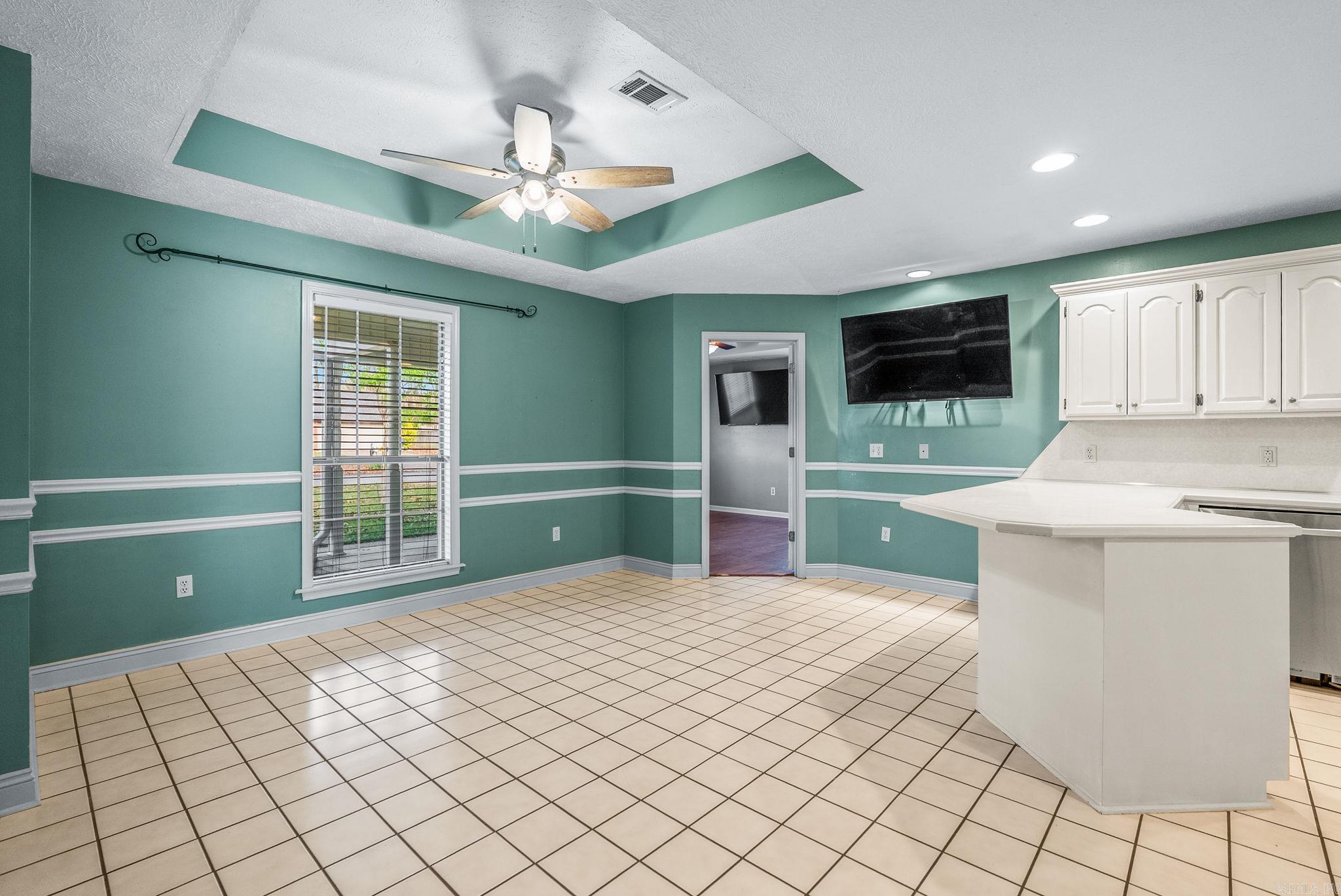 9 Burnett  Greenbrier, AR