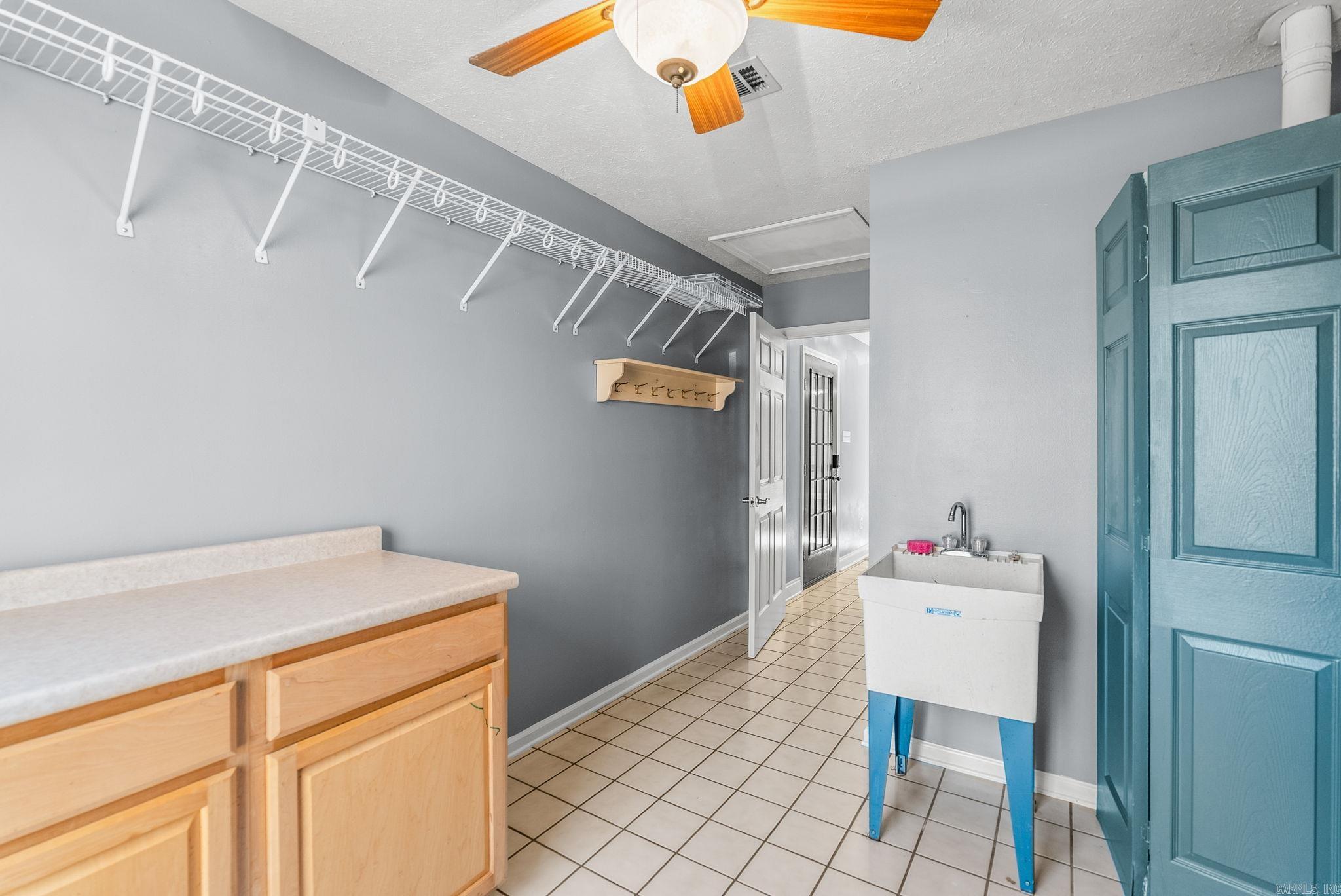 9 Burnett  Greenbrier, AR