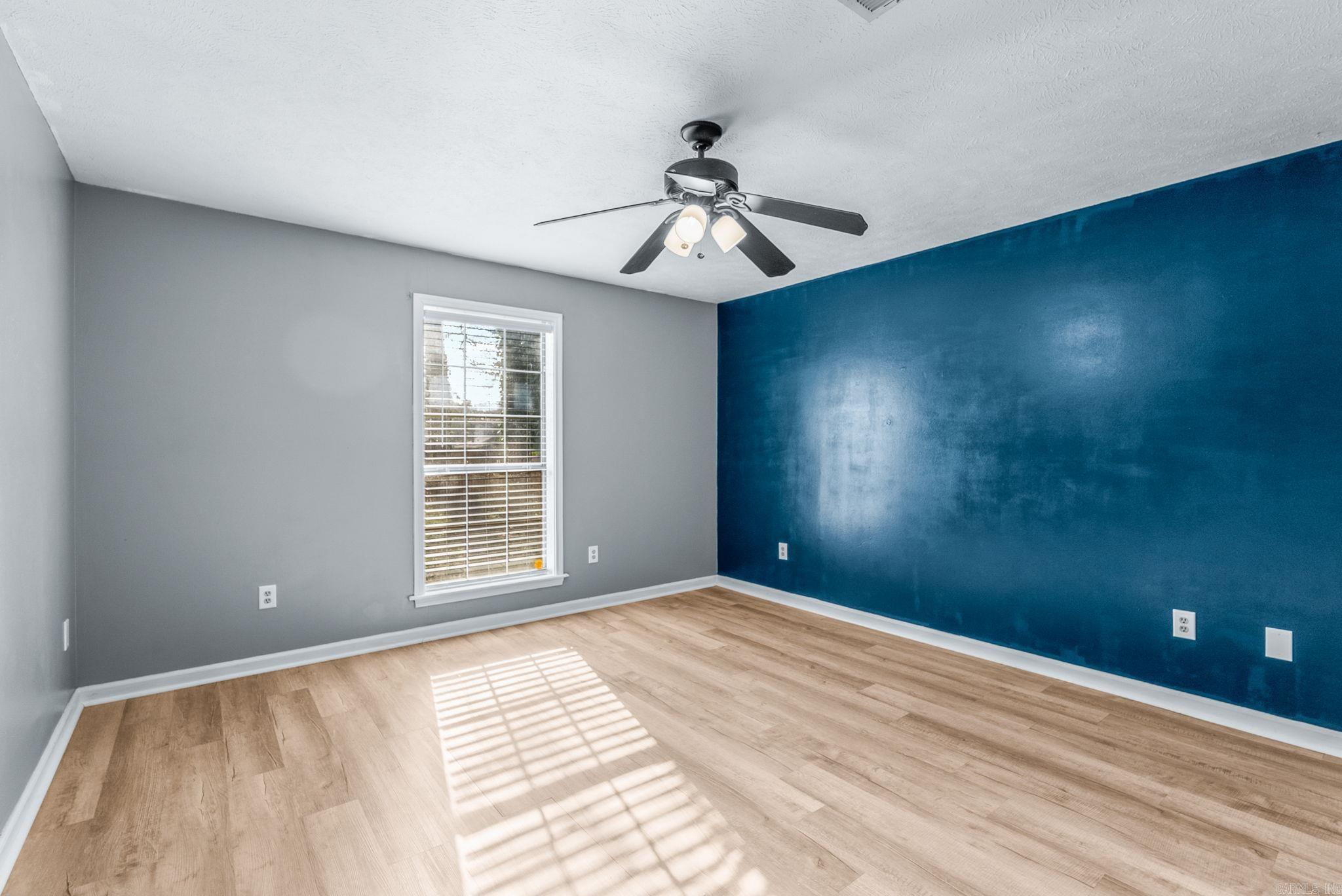 9 Burnett  Greenbrier, AR