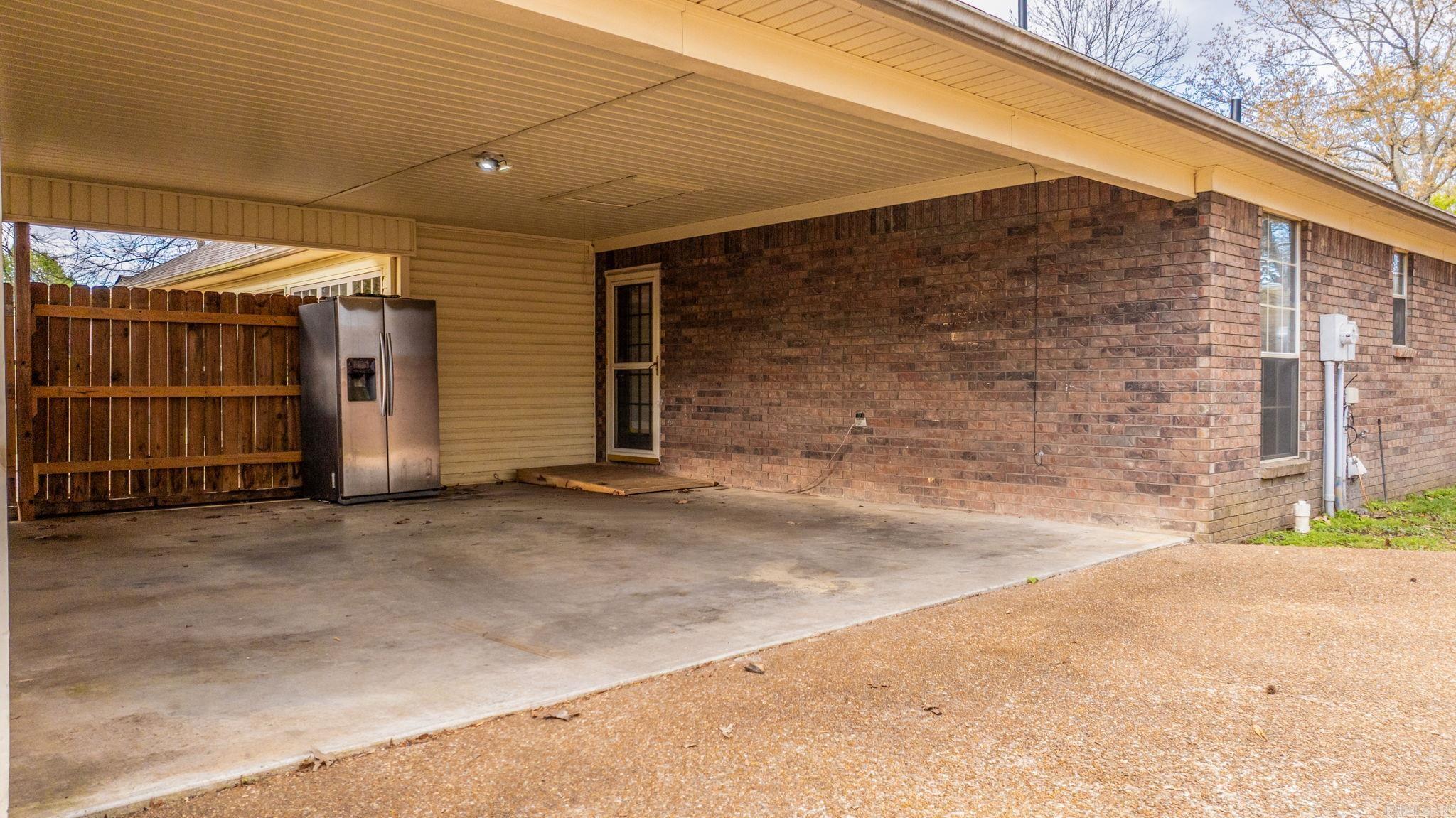 9 Burnett  Greenbrier, AR