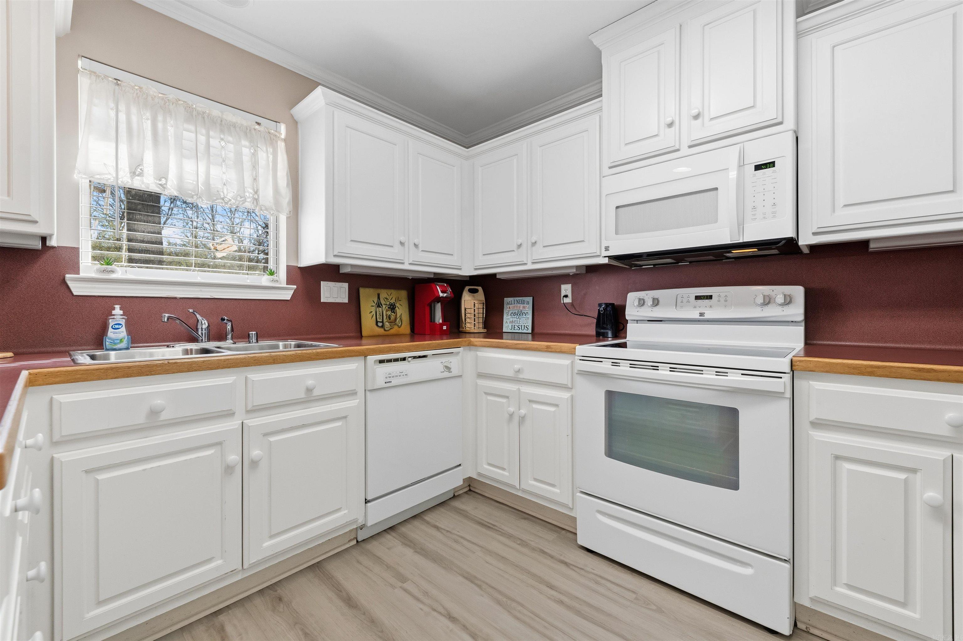 7155 Park Meadows  Sherwood, AR