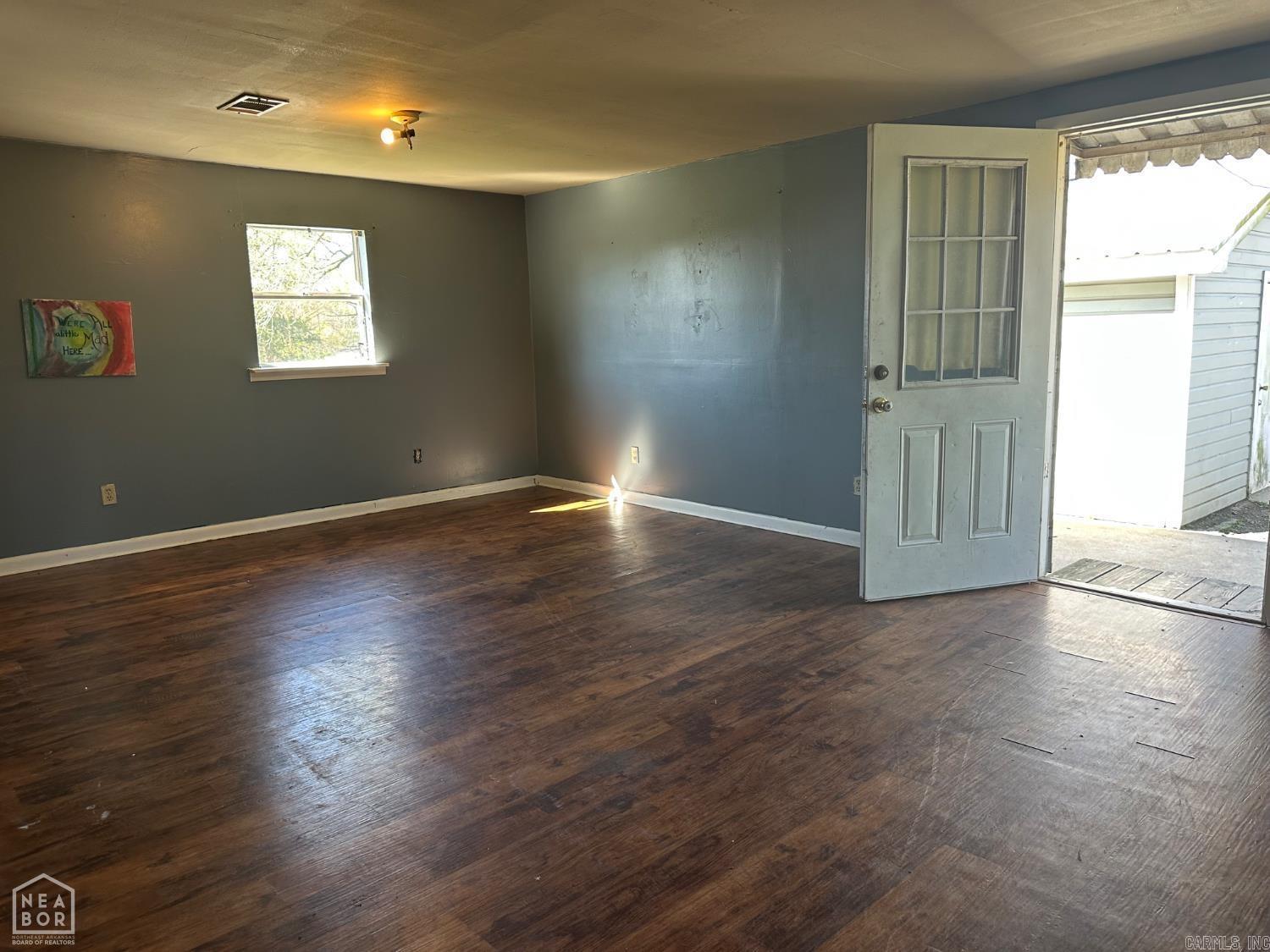 8 Locust  Mayflower, AR