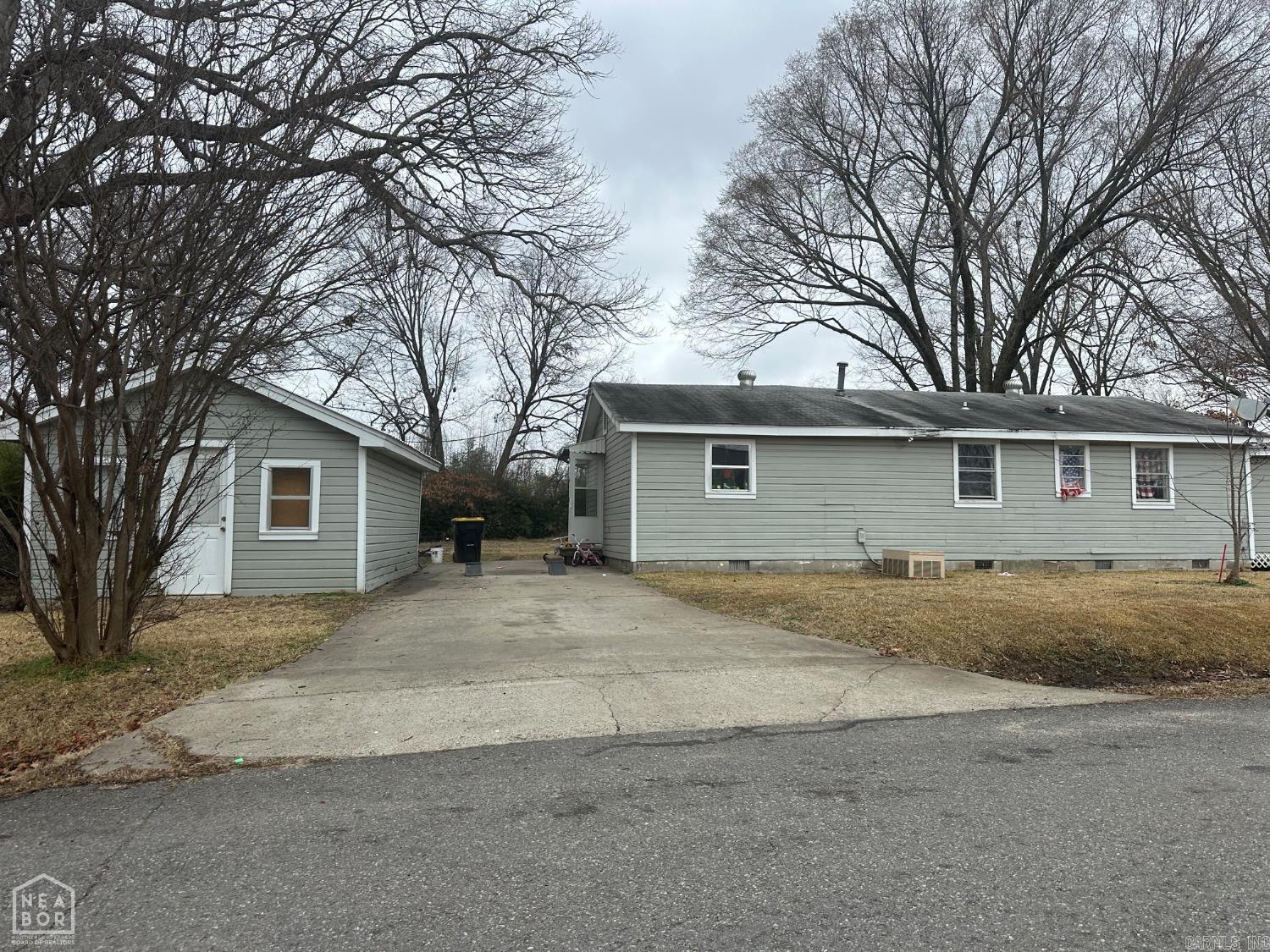 8 Locust  Mayflower, AR