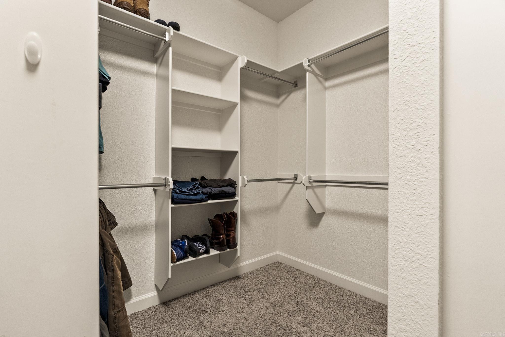 24 Basswood Terrace  Maumelle, AR