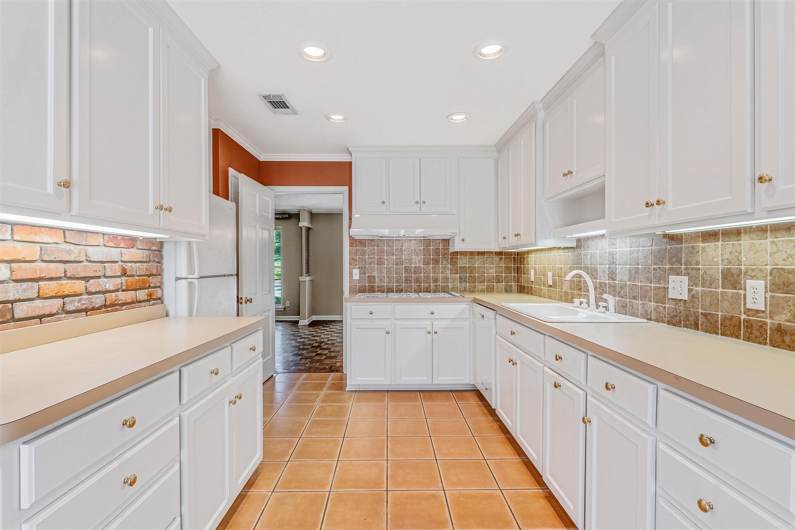 8 Stoney Brook  Little Rock, AR