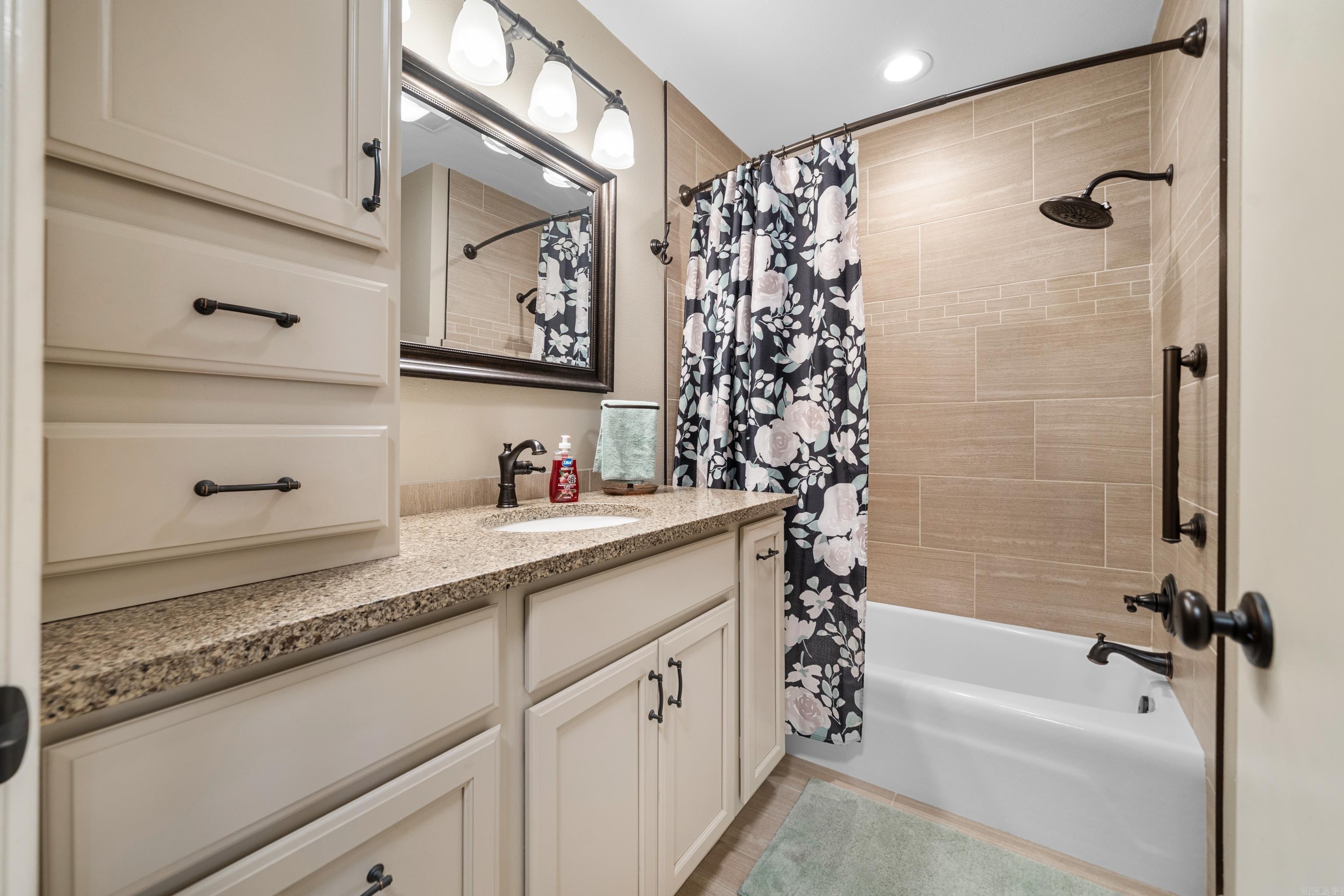 830 Bellaire  Hot Springs National Park, AR