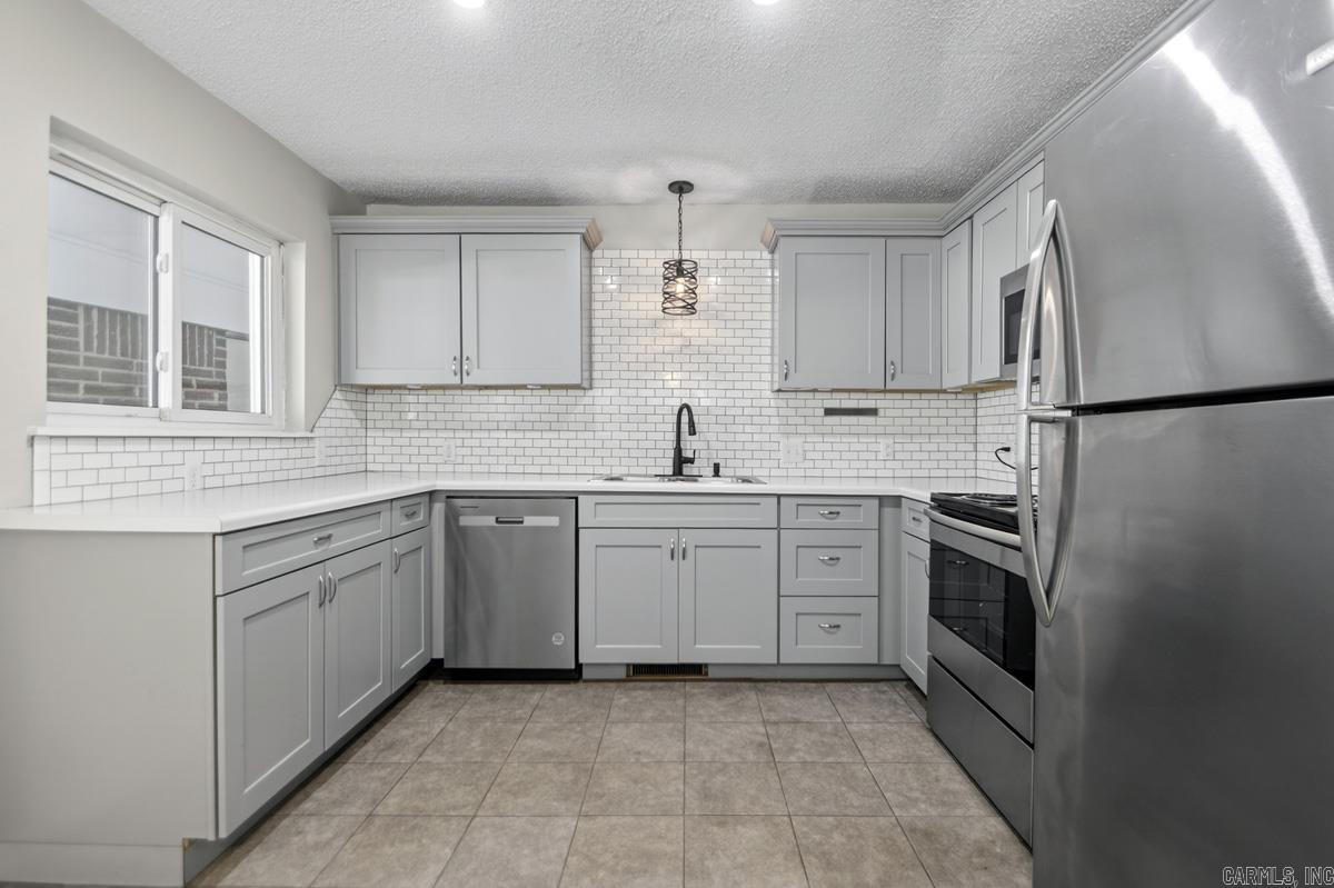 721 W Narroway  Benton, AR