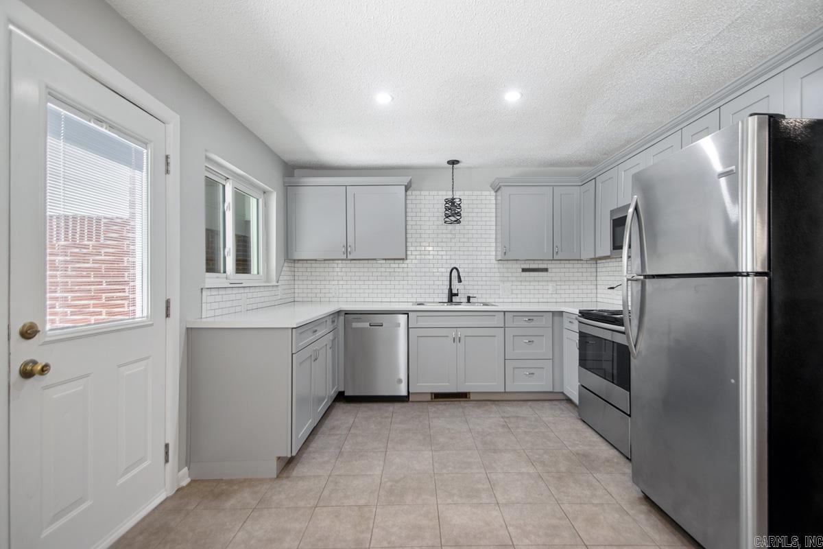 721 W Narroway  Benton, AR