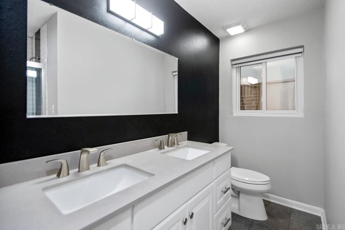 721 W Narroway  Benton, AR