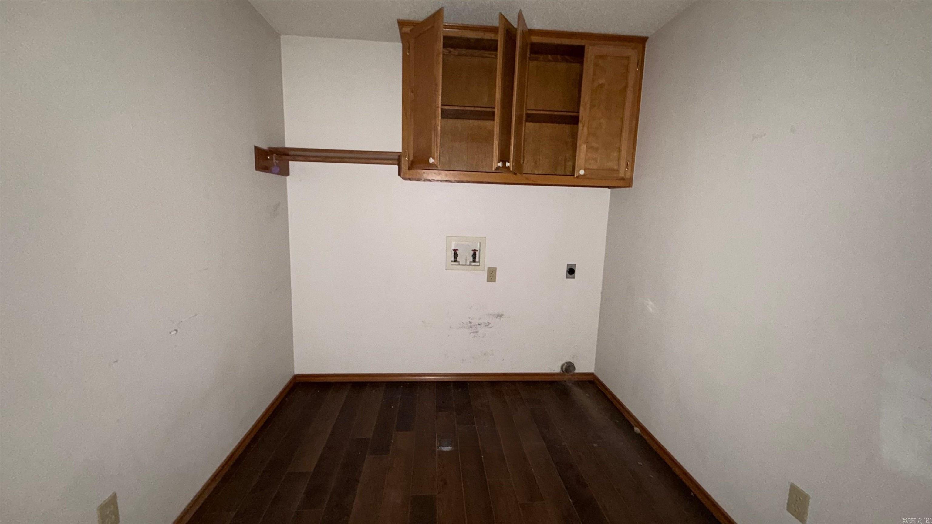 766 County Rd 1229  Pittsburg, AR