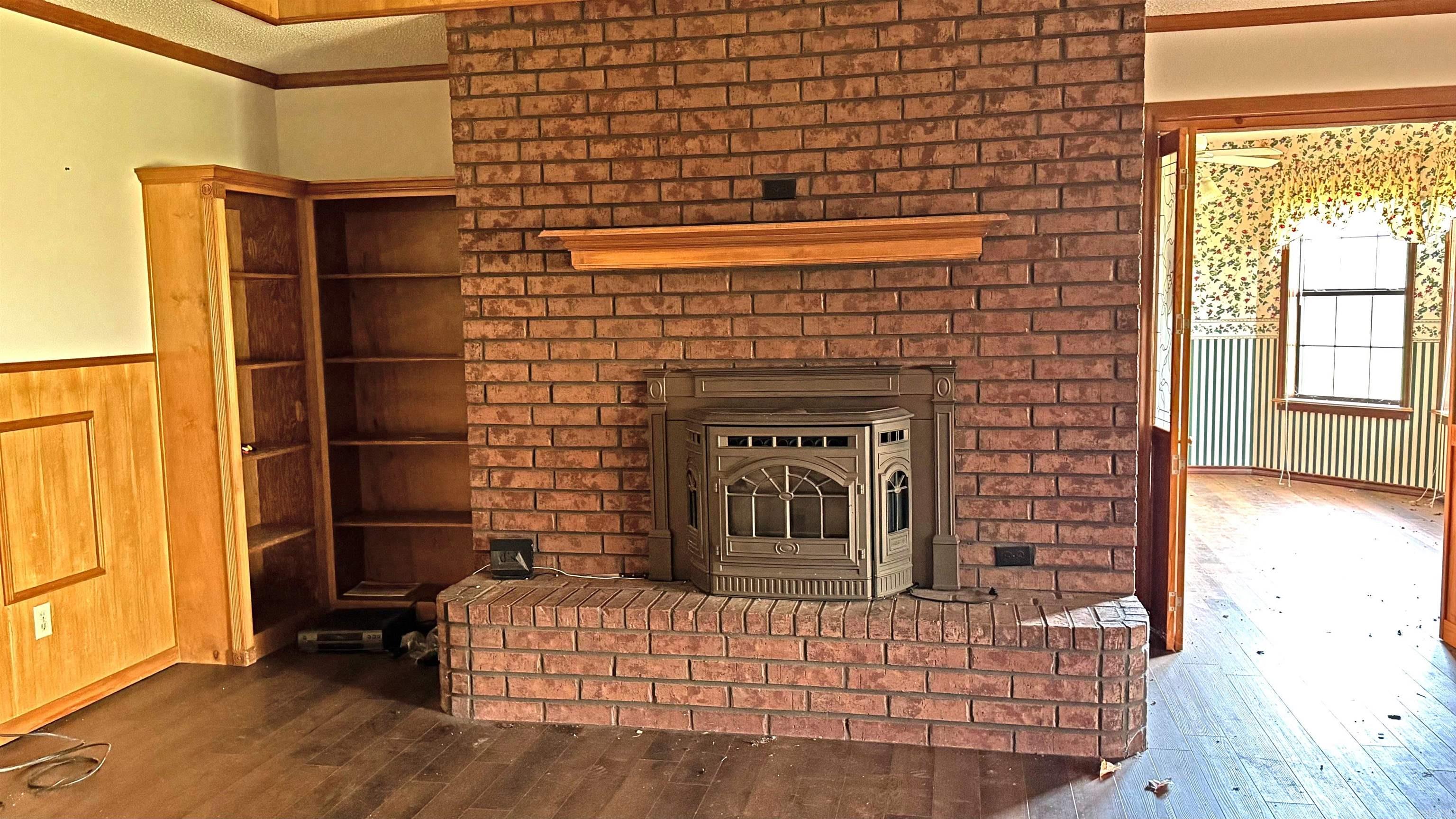 766 County Rd 1229  Pittsburg, AR