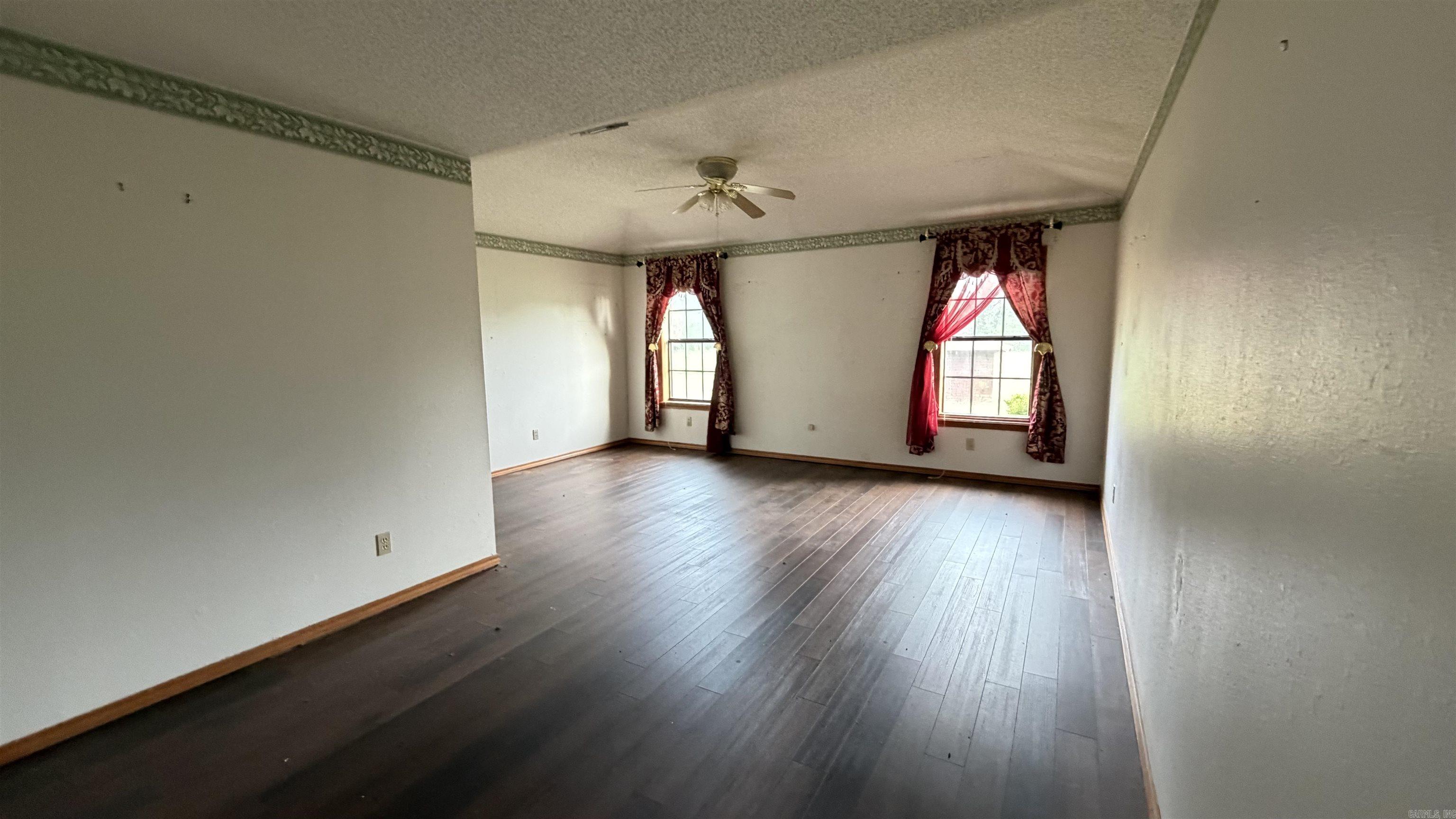 766 County Rd 1229  Pittsburg, AR