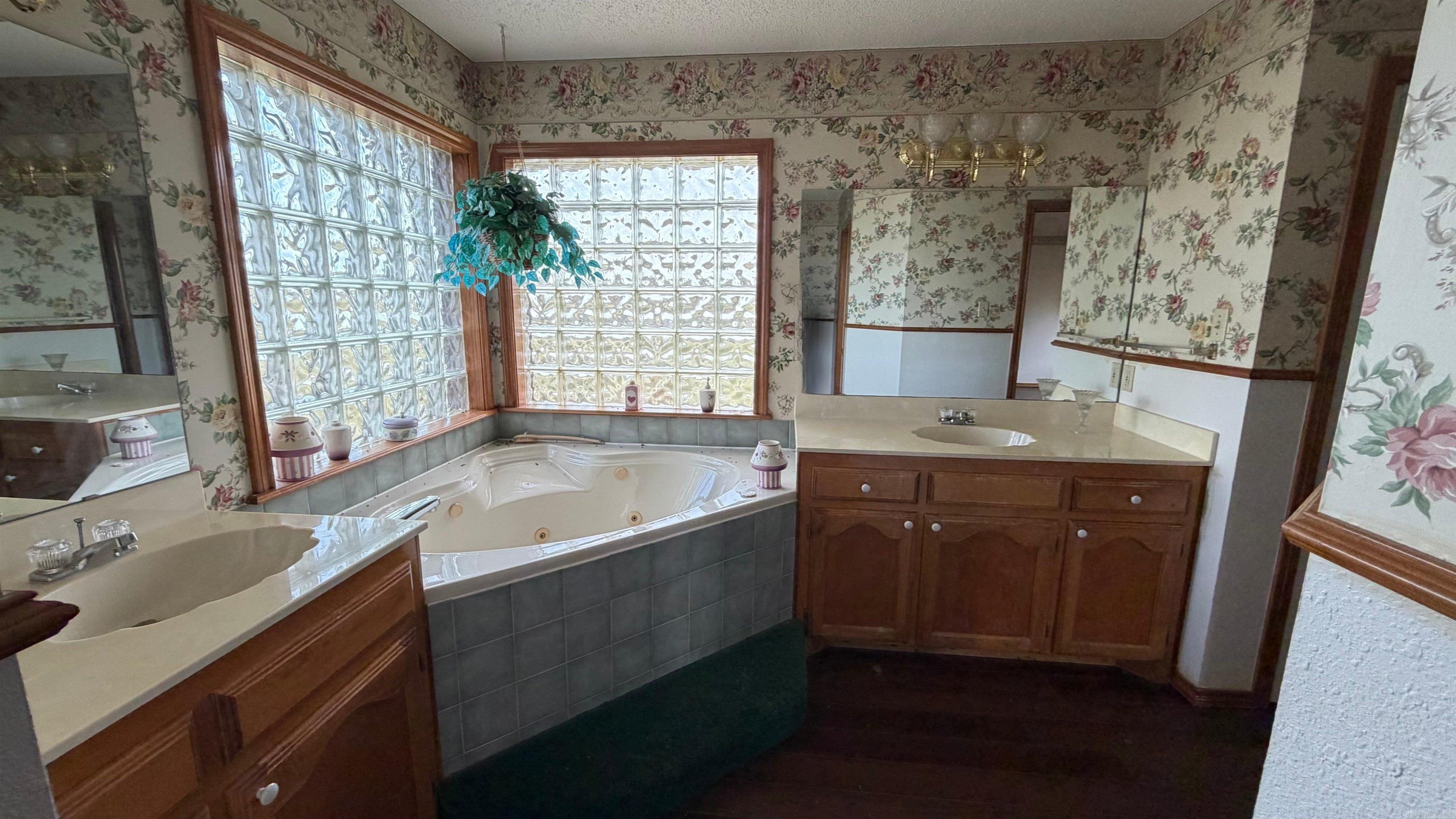 766 County Rd 1229  Pittsburg, AR