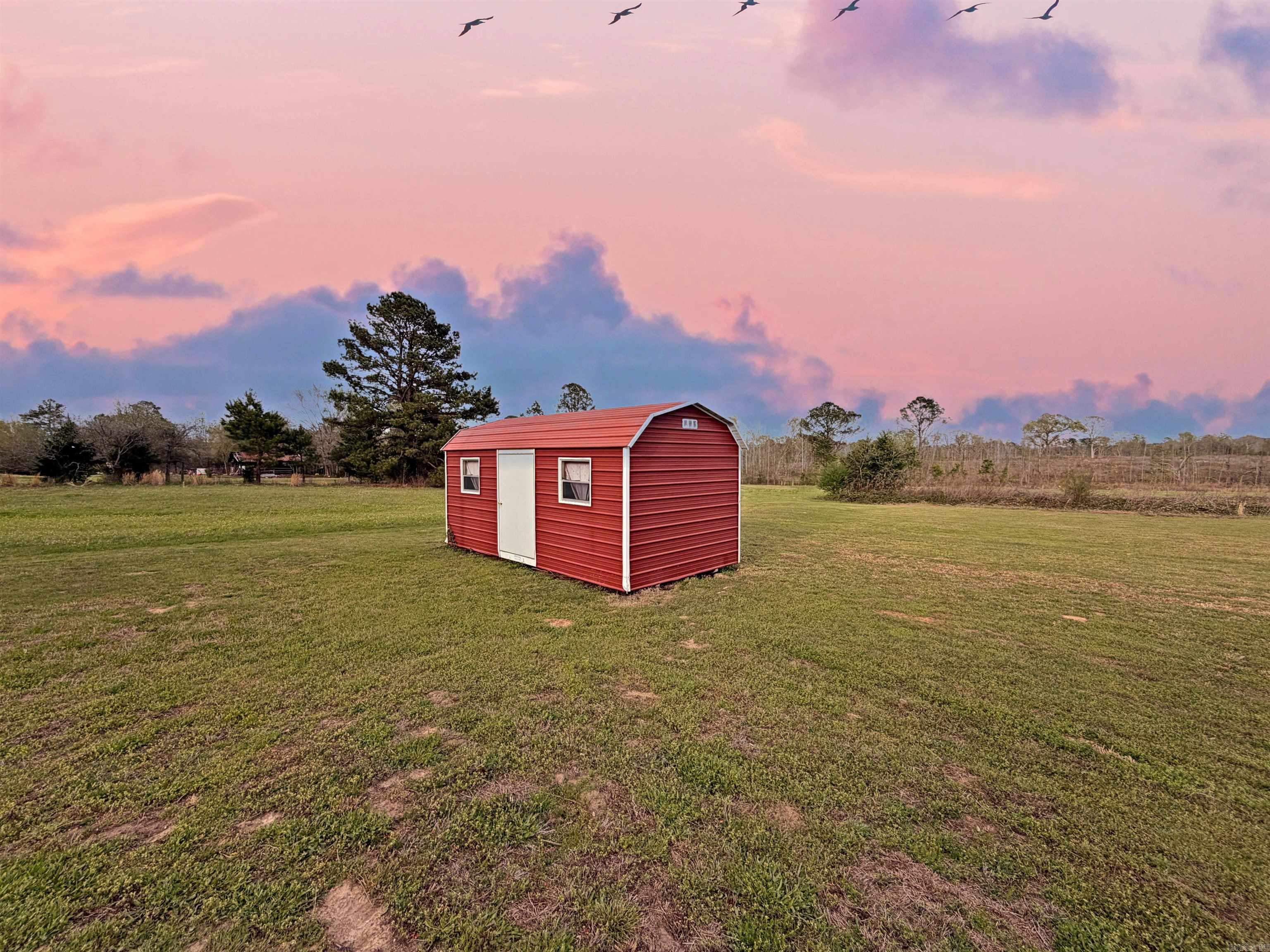 766 County Rd 1229  Pittsburg, AR