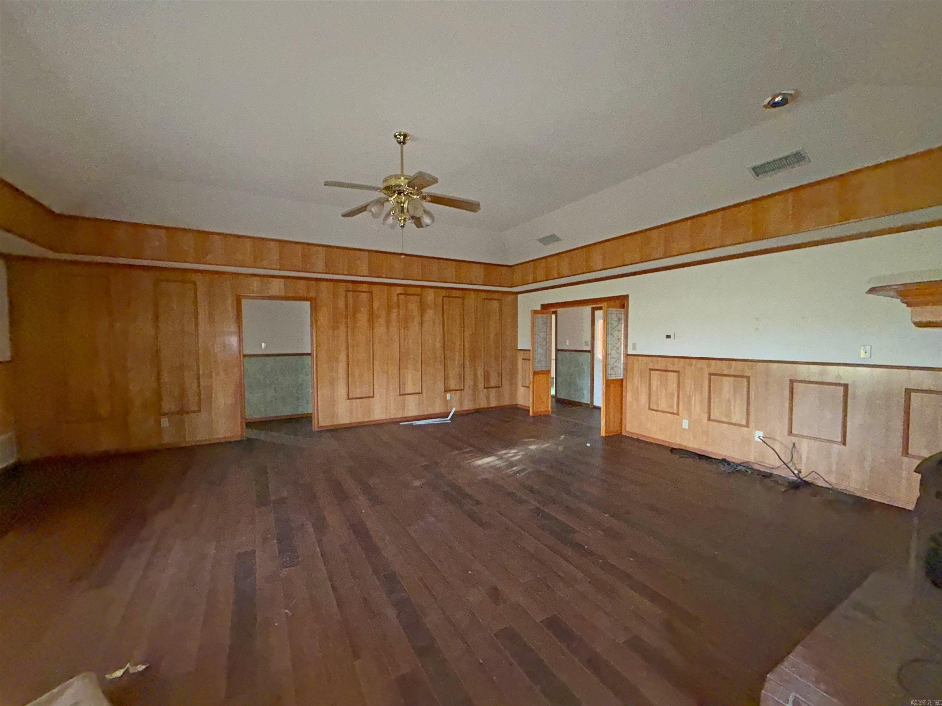 766 County Rd 1229  Pittsburg, AR