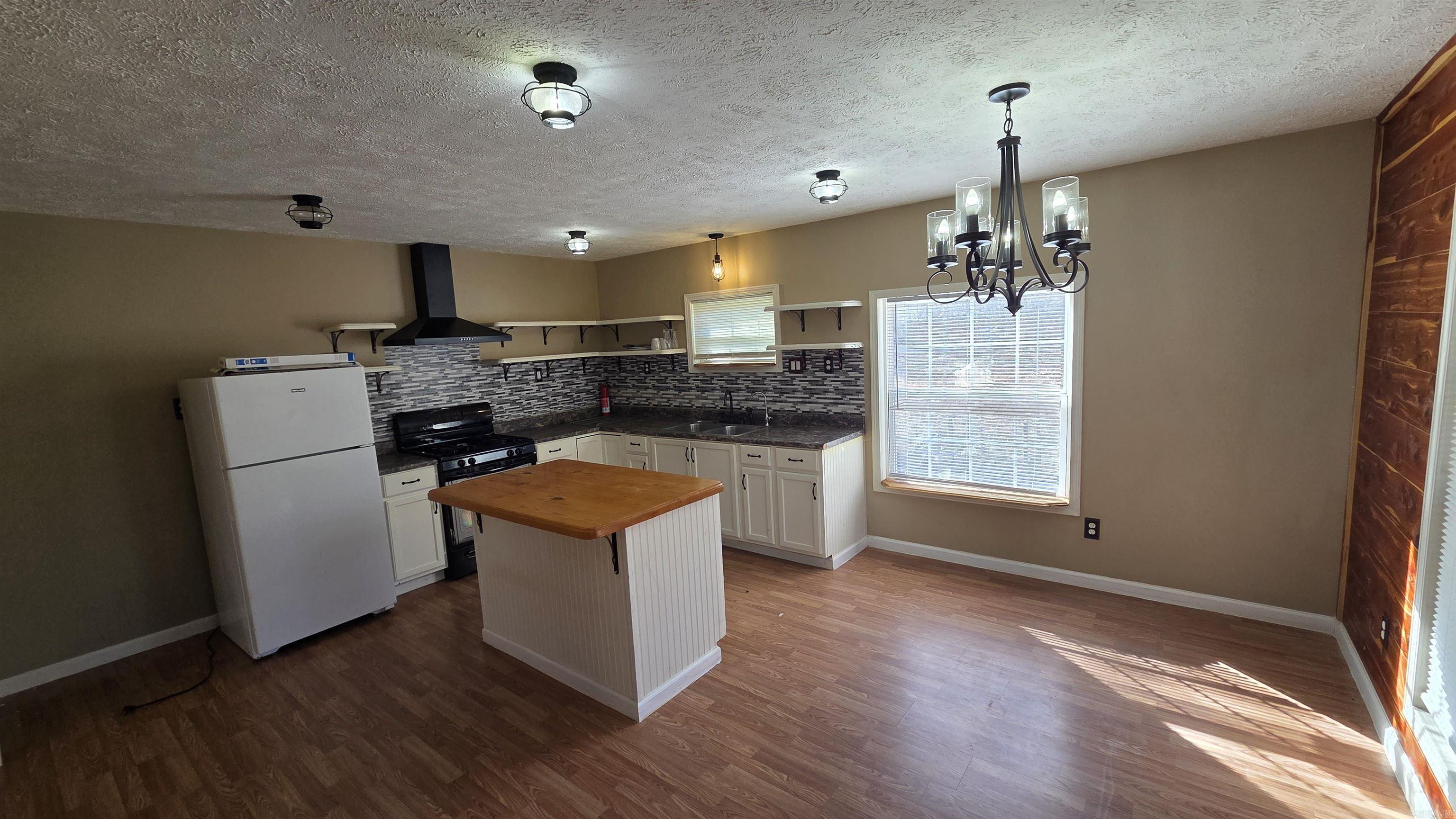 510 Good Spur  Shirley, AR