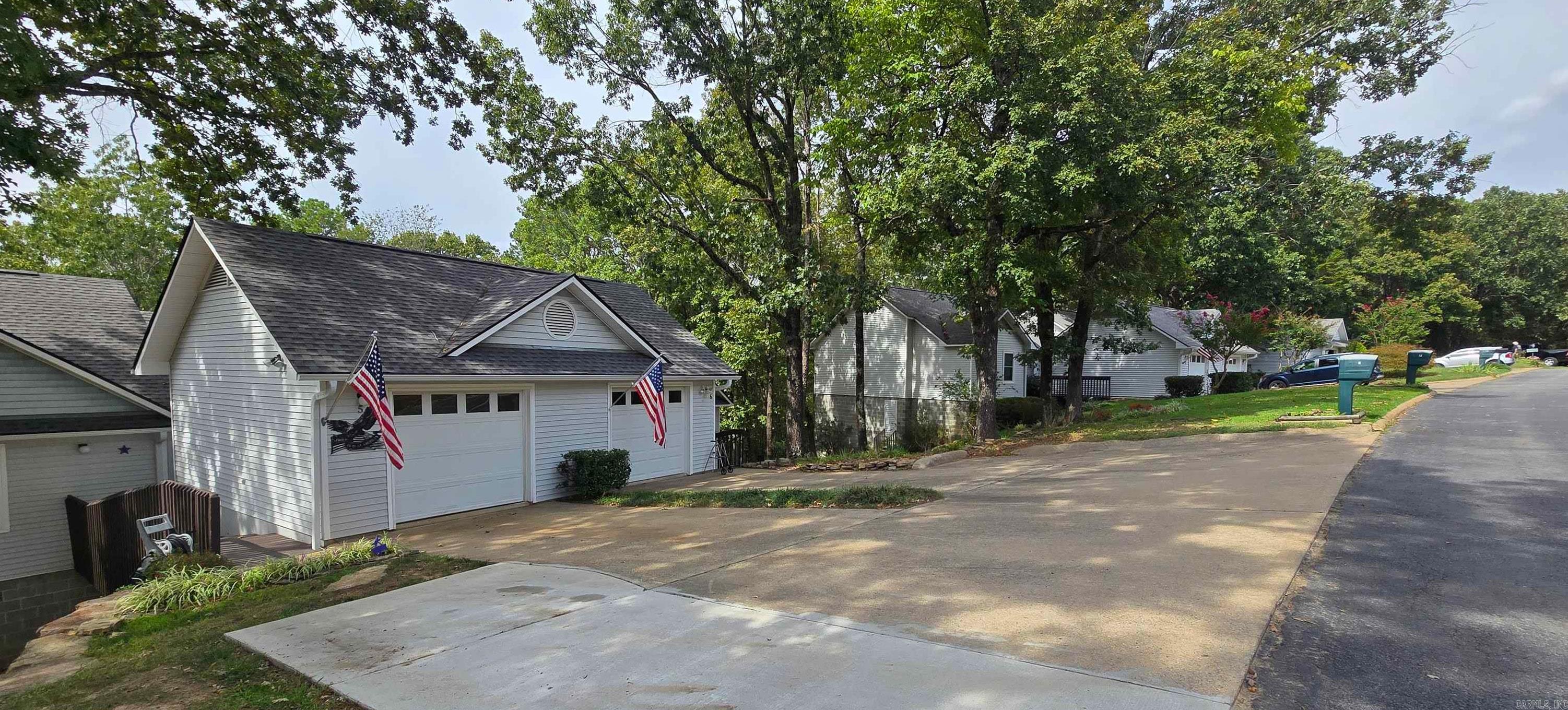 204 Maddox  Fairfield Bay, AR