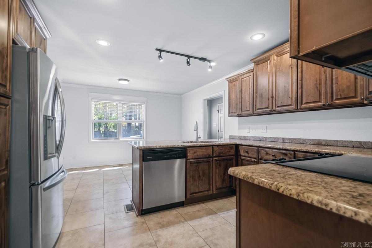 4 Barber  Maumelle, AR