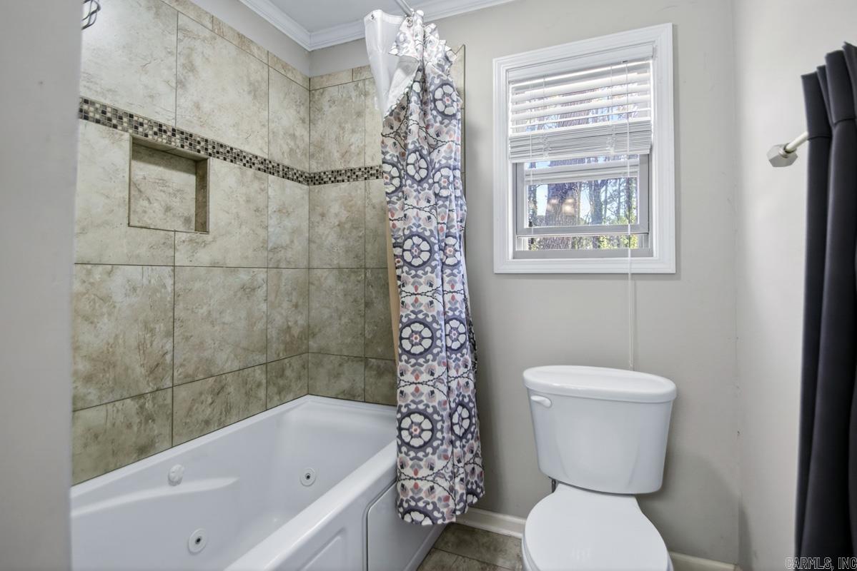 4 Barber  Maumelle, AR