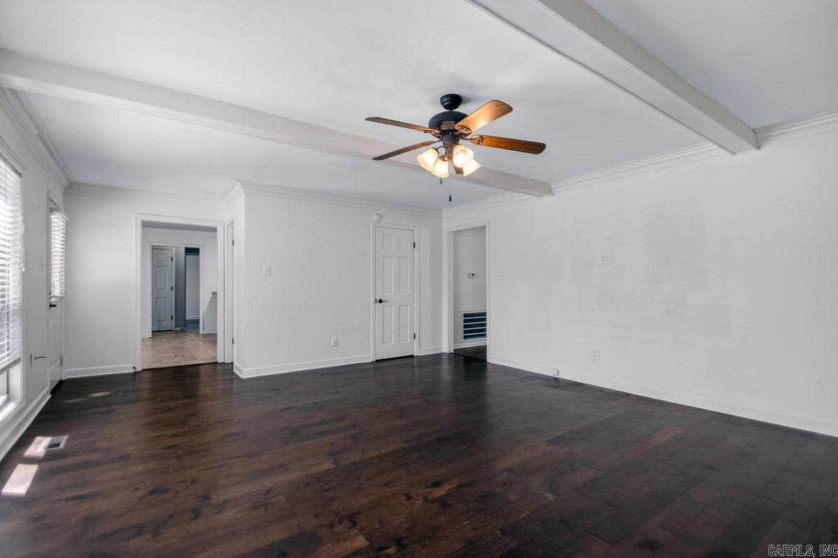 4 Barber  Maumelle, AR