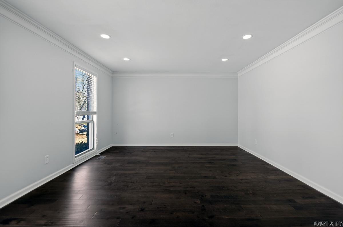 4 Barber  Maumelle, AR