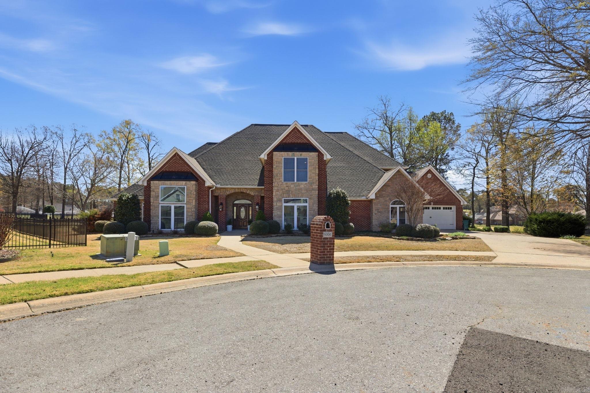 5006 Colonial  Benton, AR