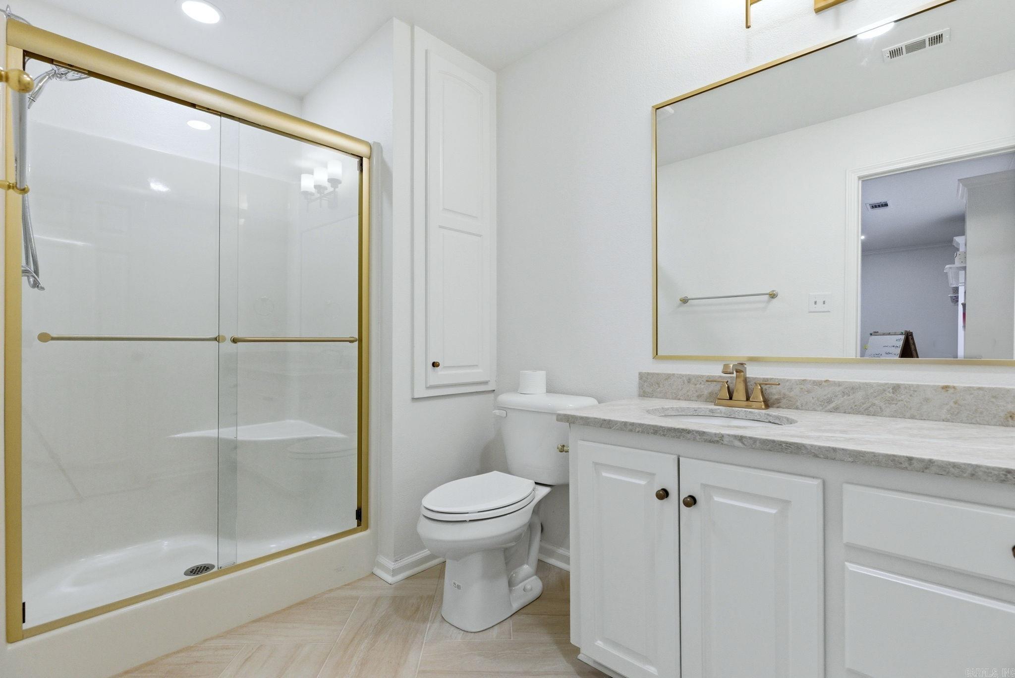 5006 Colonial  Benton, AR