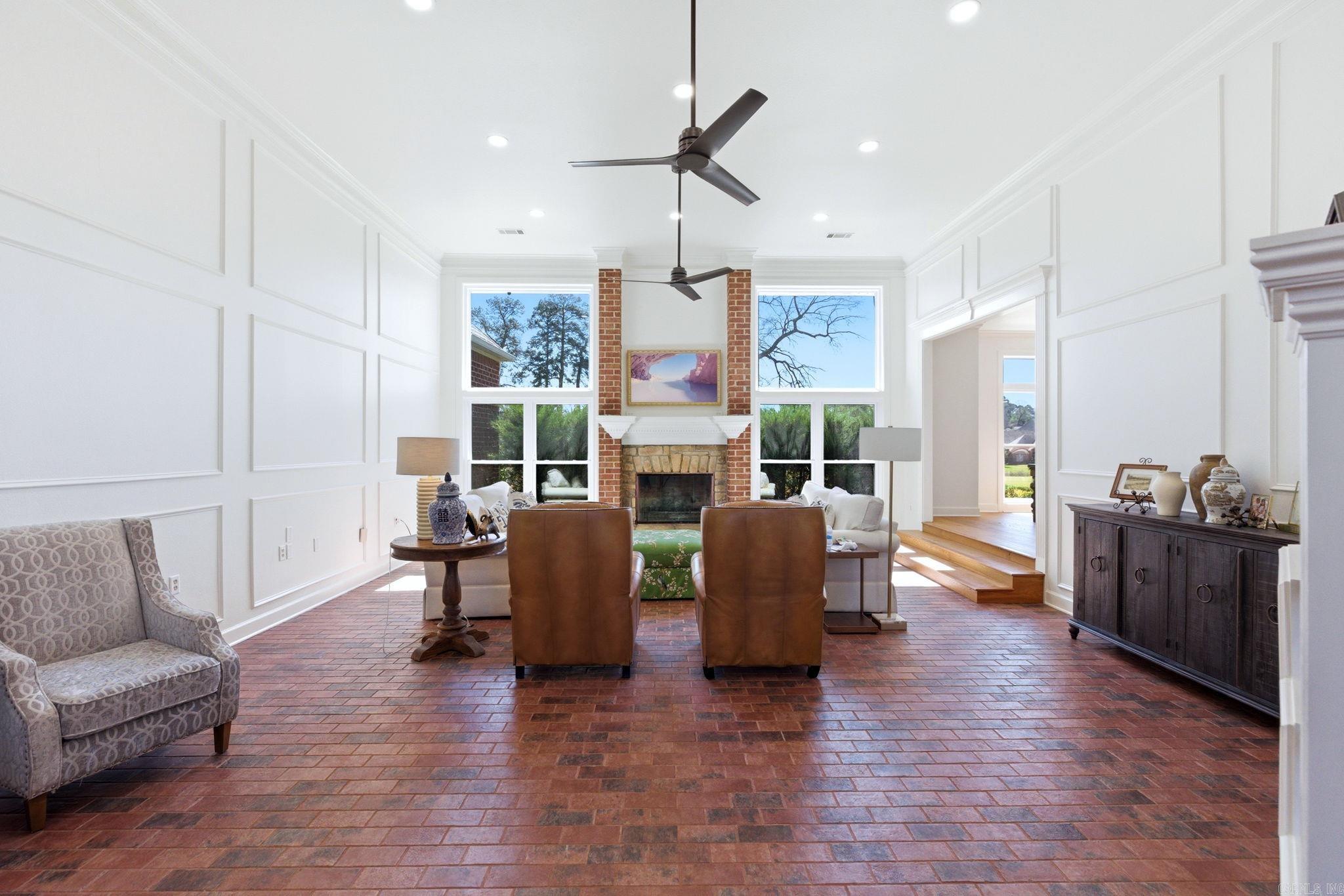 5006 Colonial  Benton, AR