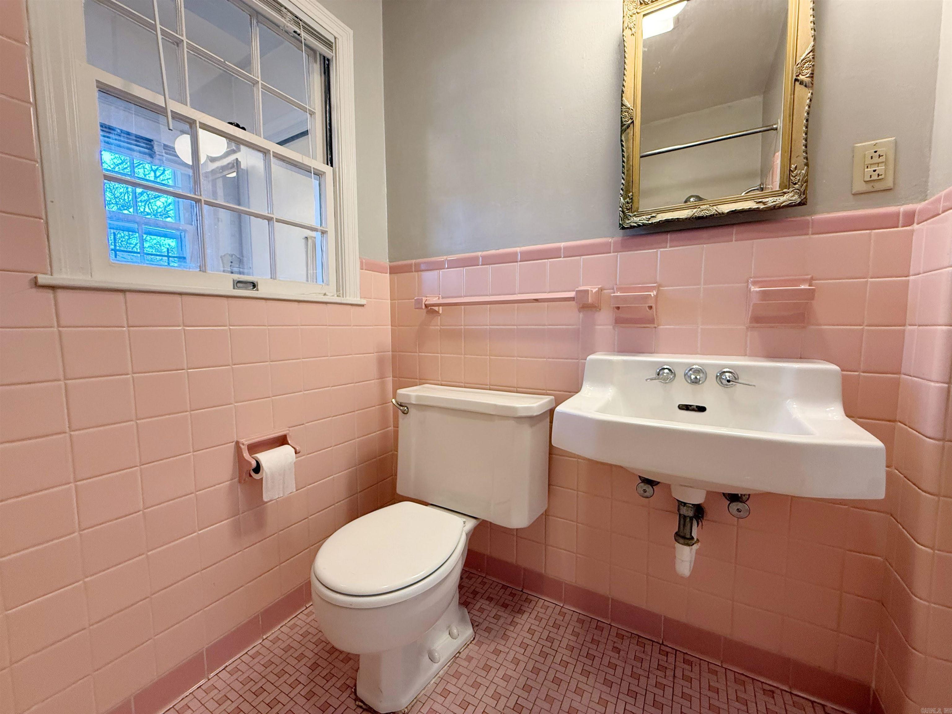 607 N Cedar  Little Rock, AR