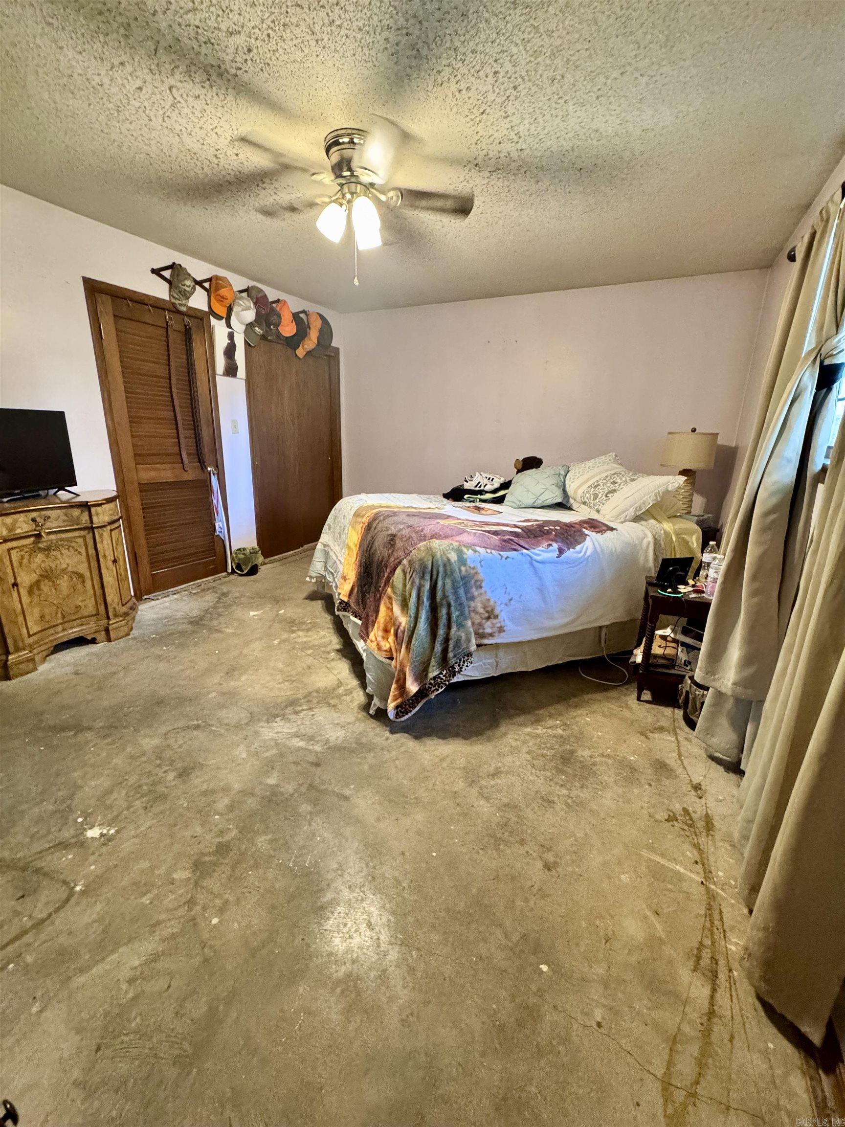 6833 Leisure Loop  Ozark, AR