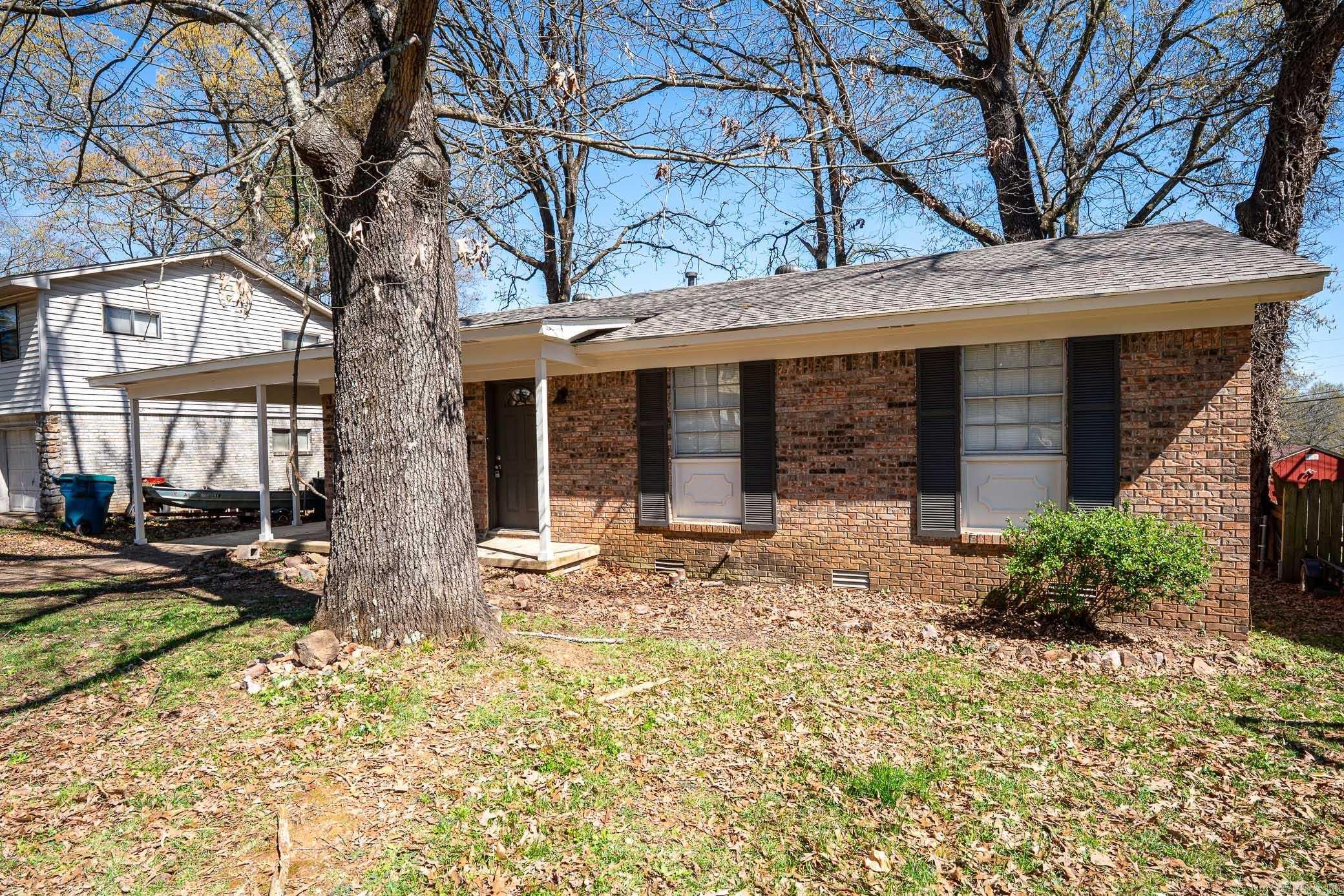 2619 Elkhart Dr  Little Rock, AR