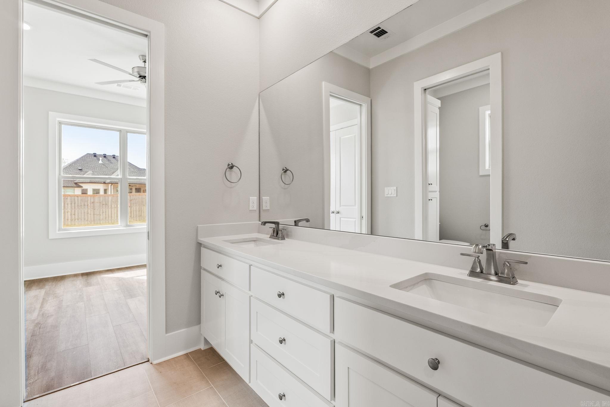 514 Corondelet Lane  Maumelle, AR