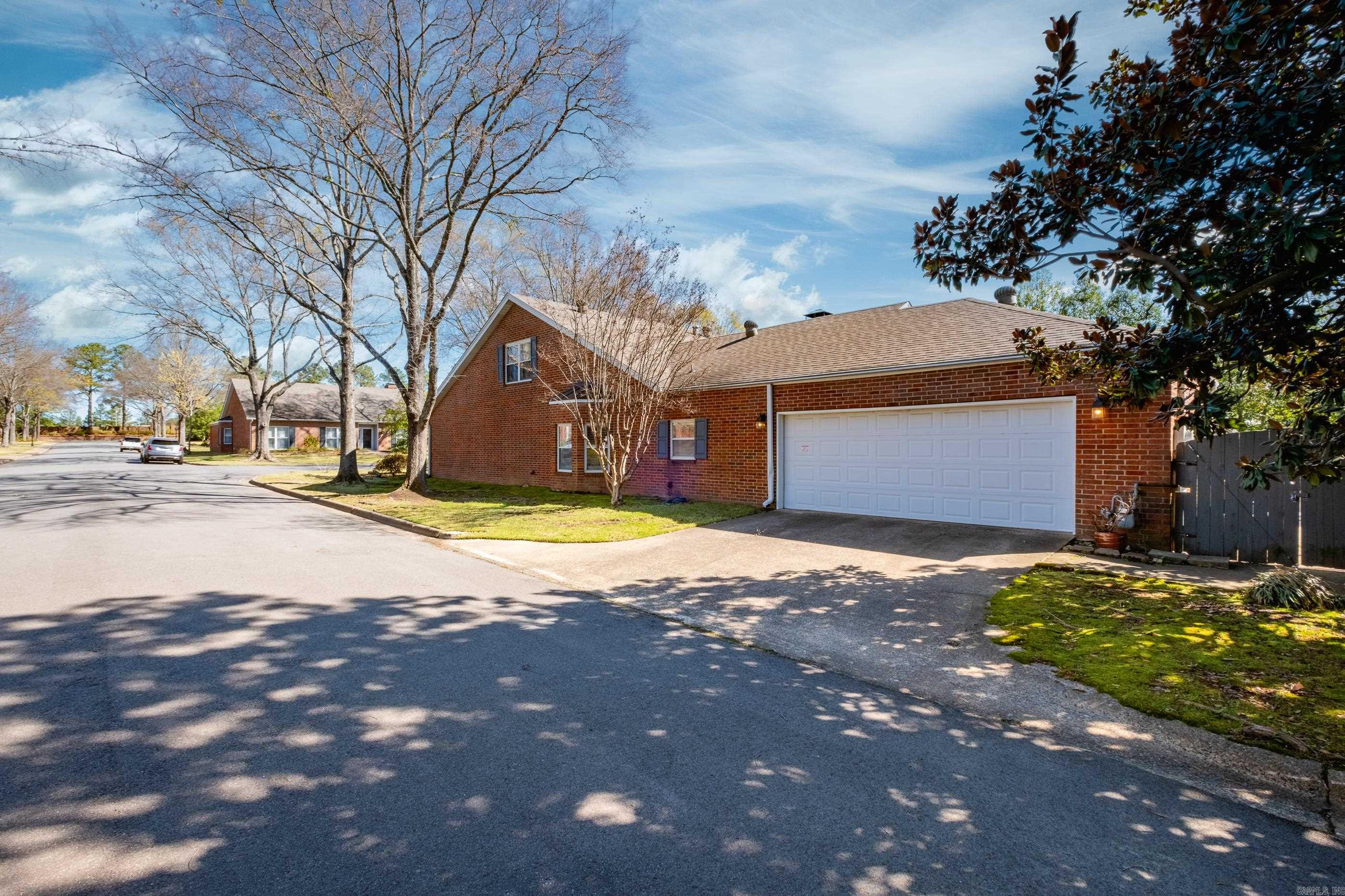 12400 Hunters Glenn Blvd  Little Rock, AR