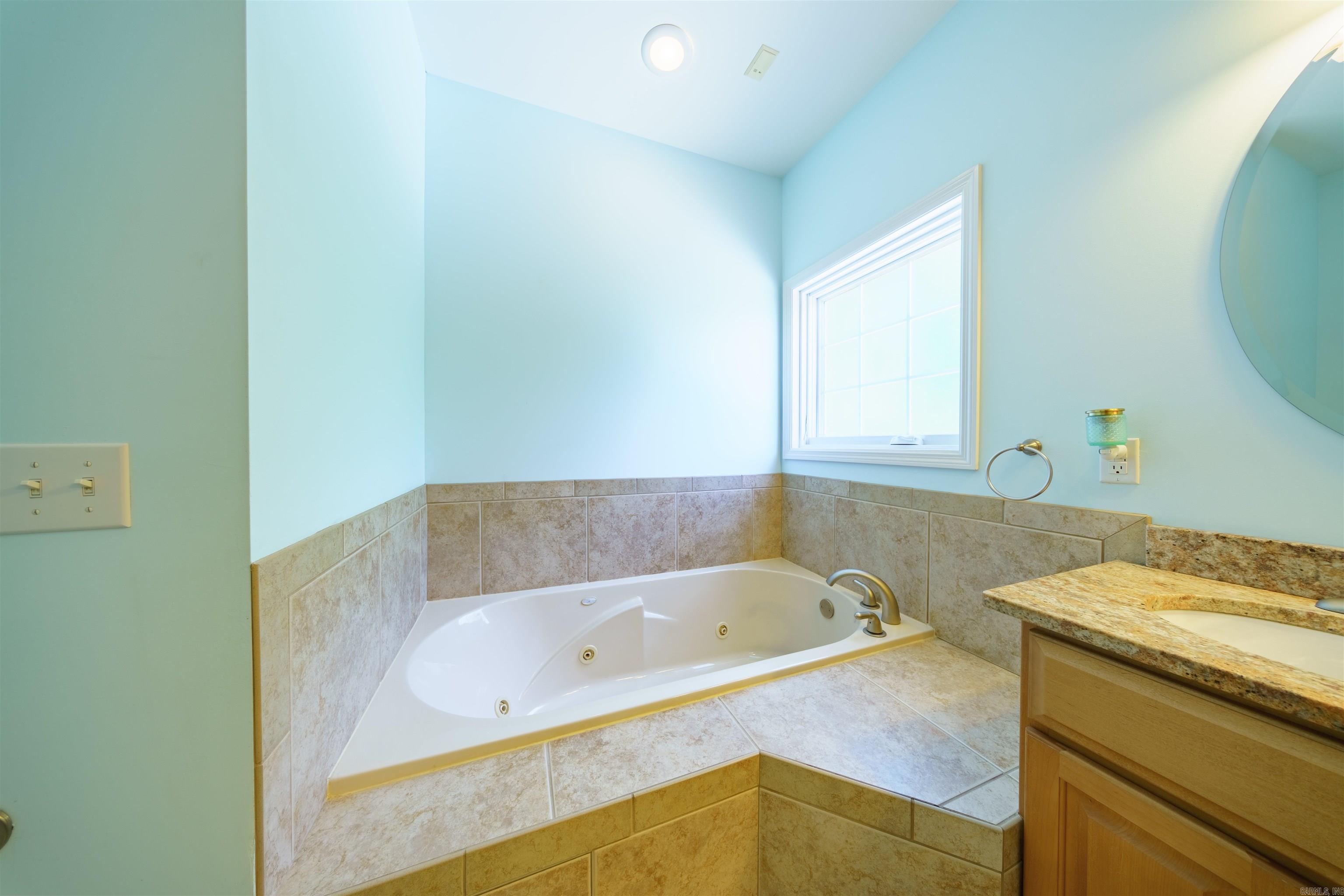 505 E Tri Lakes  Horseshoe Bend, AR