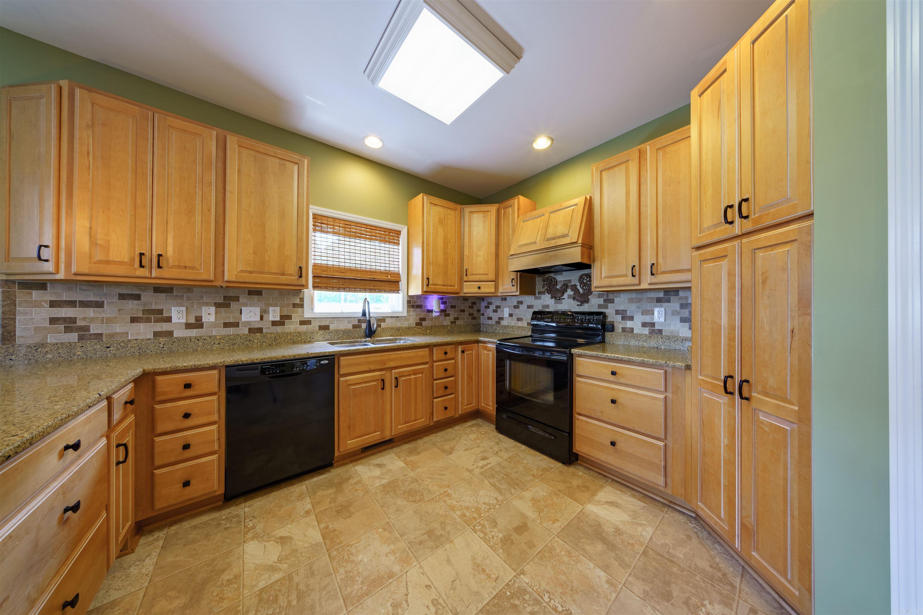 505 E Tri Lakes  Horseshoe Bend, AR